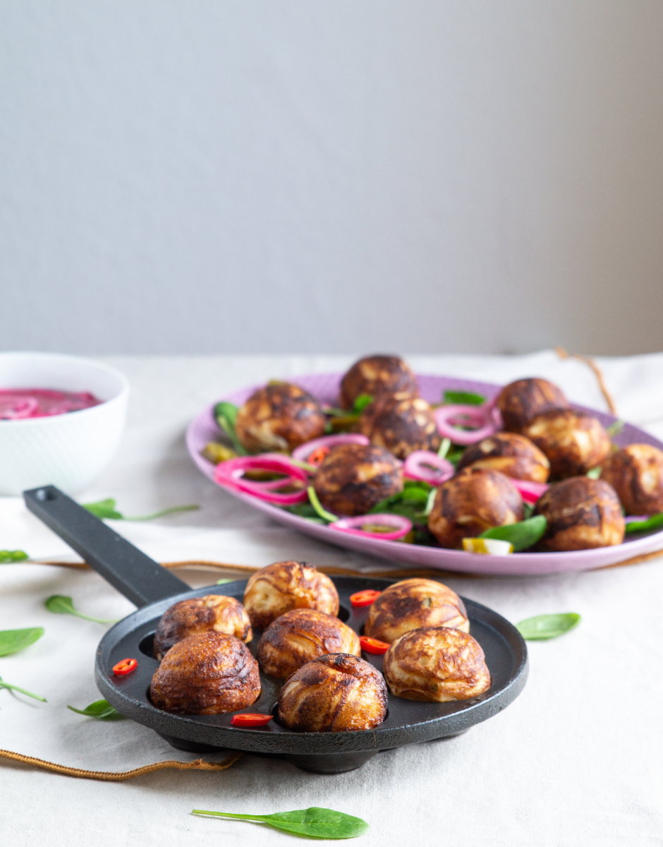 Lav perfekte, runde chili cheese kugler i din æbleskivepande