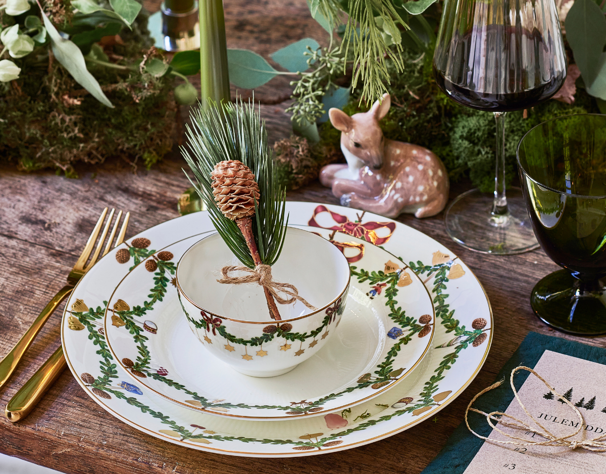 Et traditionelt julestel sætter stemningen på det naturlige julebord