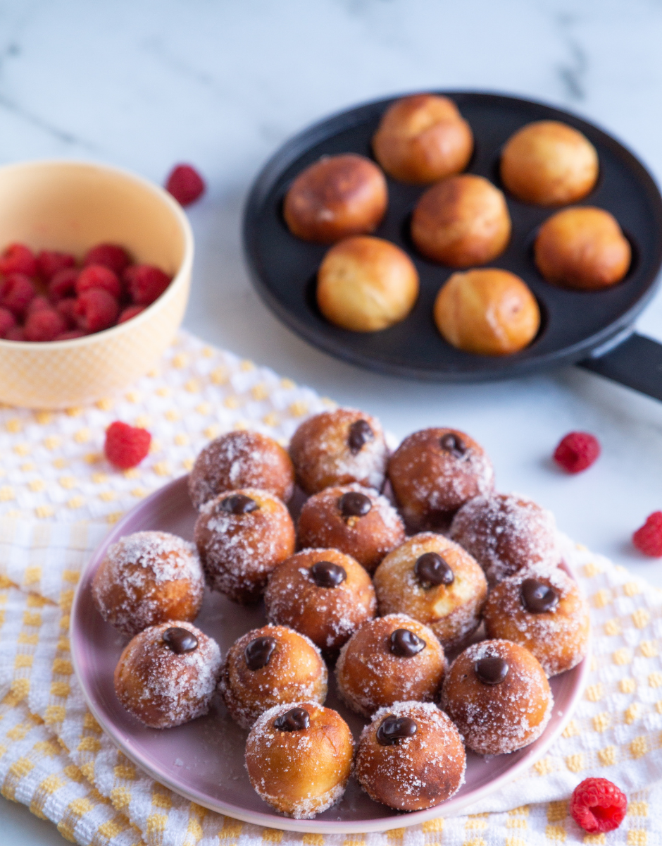 Lav donutkugler med Nutella fyld i din æbleskivepande