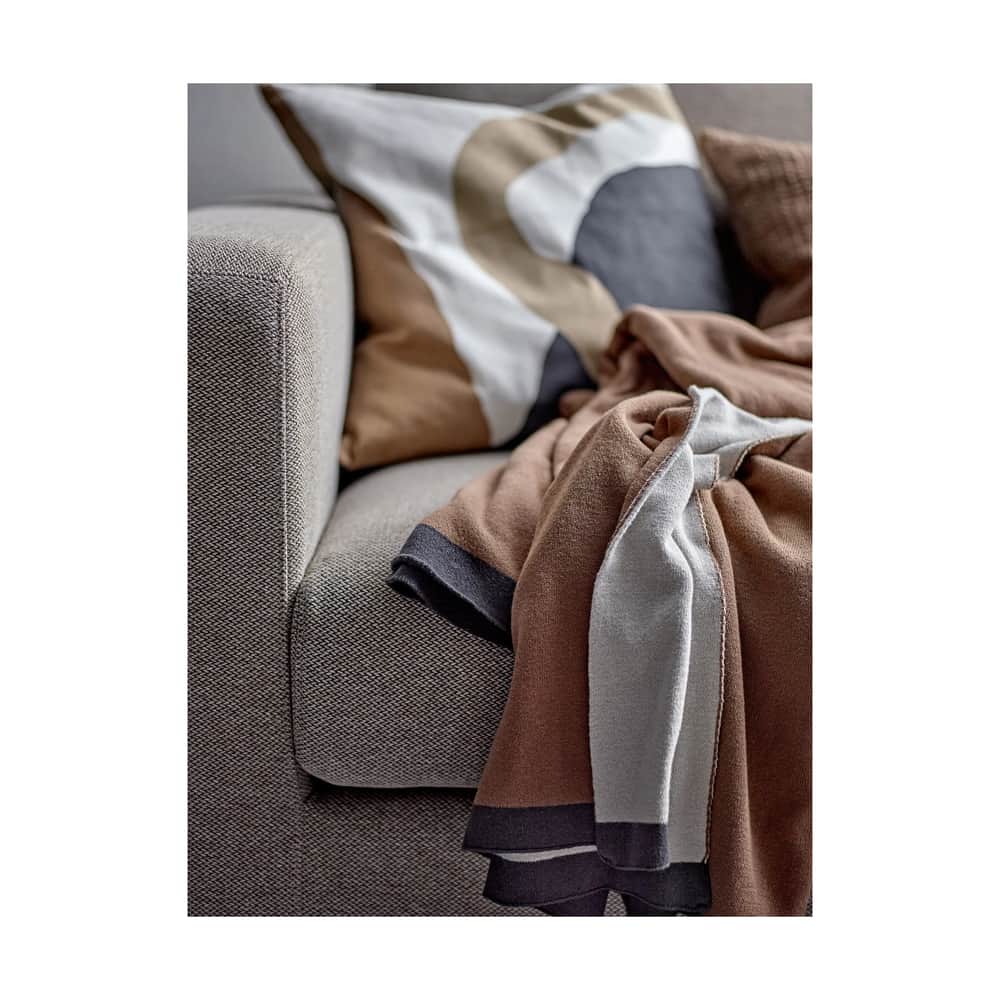 Collage Pude, warm taupe, large