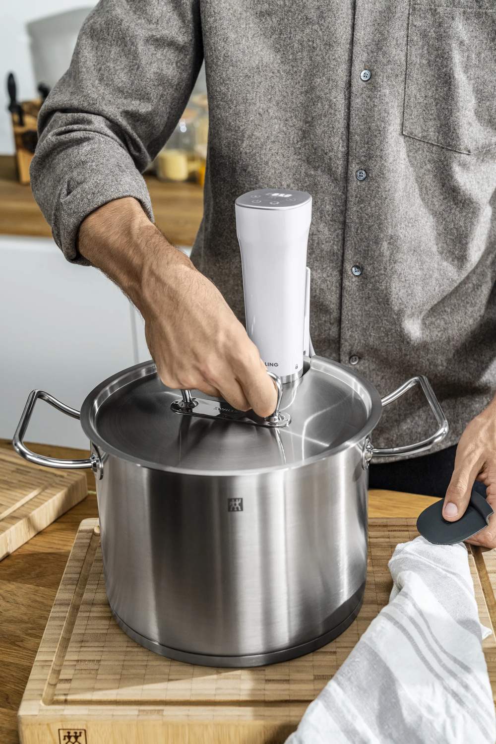 Zwilling Enfinigy Sous Vide Stav 1200 Watt LED touch display