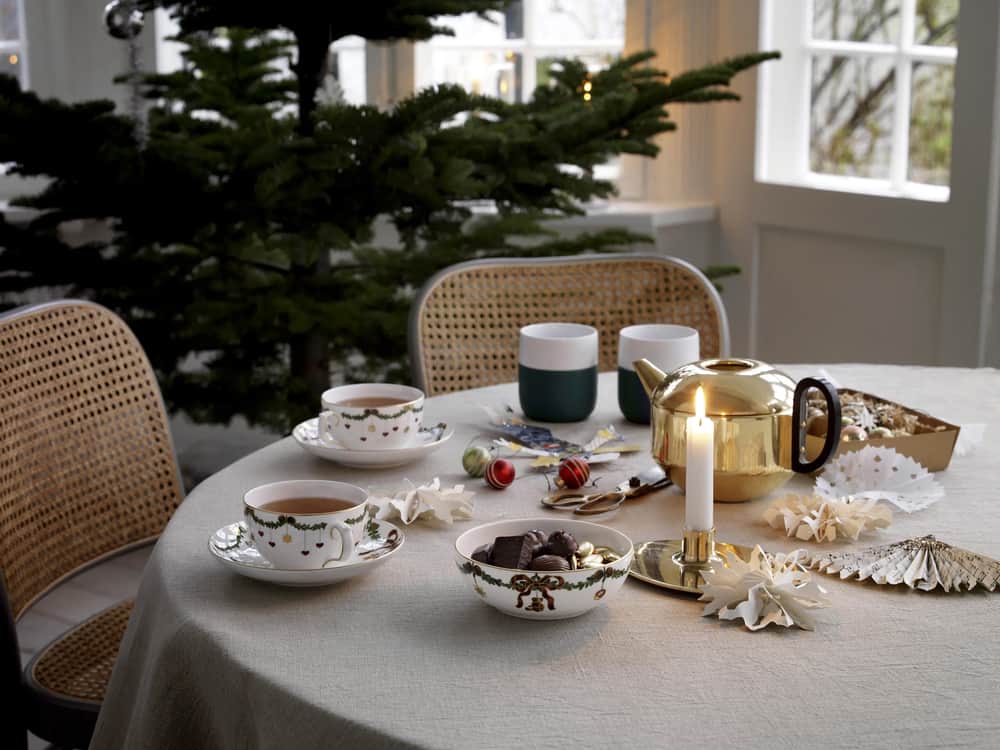 Royal Copenhagen Stjerne Riflet Jul Skål 50 cl Porcelæn Hvid