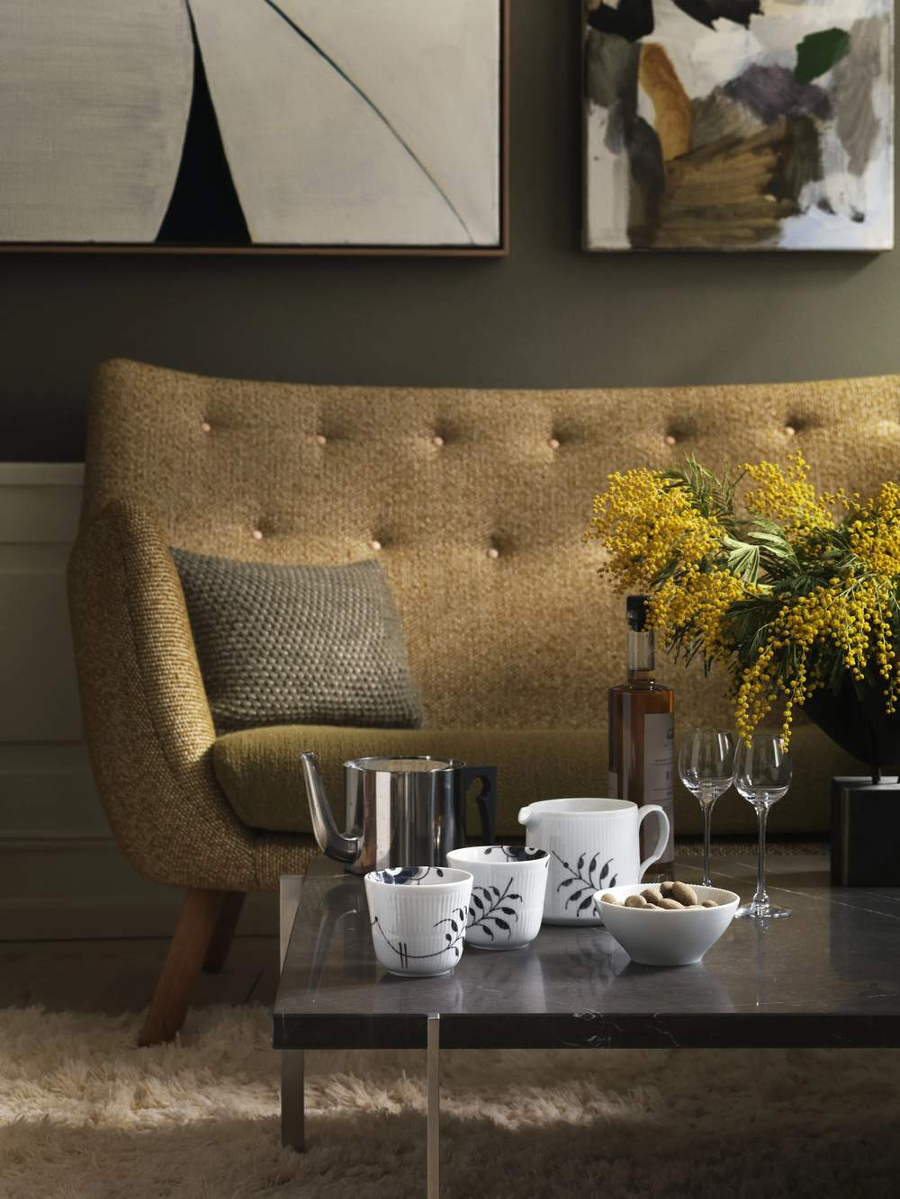 Royal Copenhagen uden hank Sort Mega Riflet Thermokop
