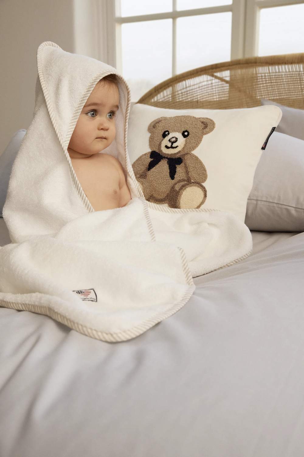 Icons Bamse Pyntepude, white/beige, large
