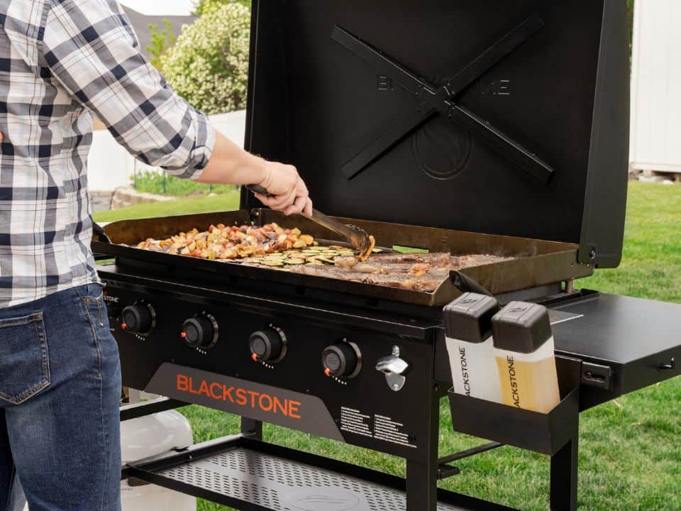 Blackstone plancha grill