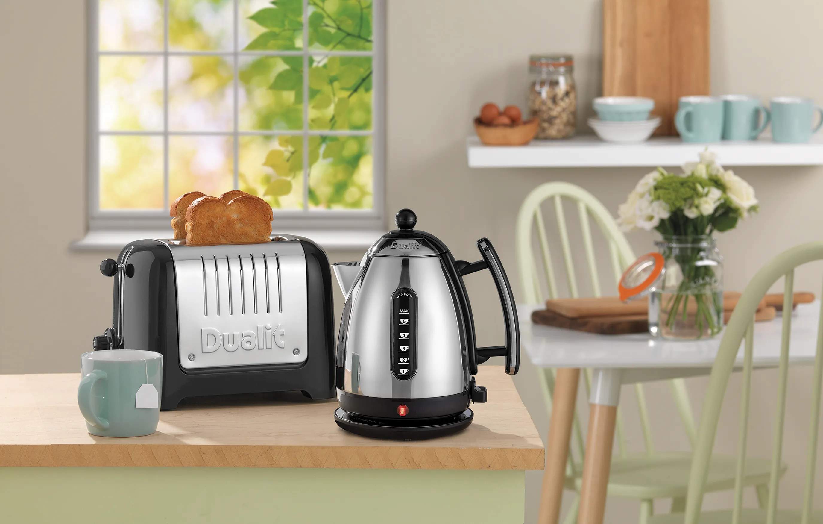 Dualit Elkedler Lite Elkedel i Sort, 1.5 L, 2