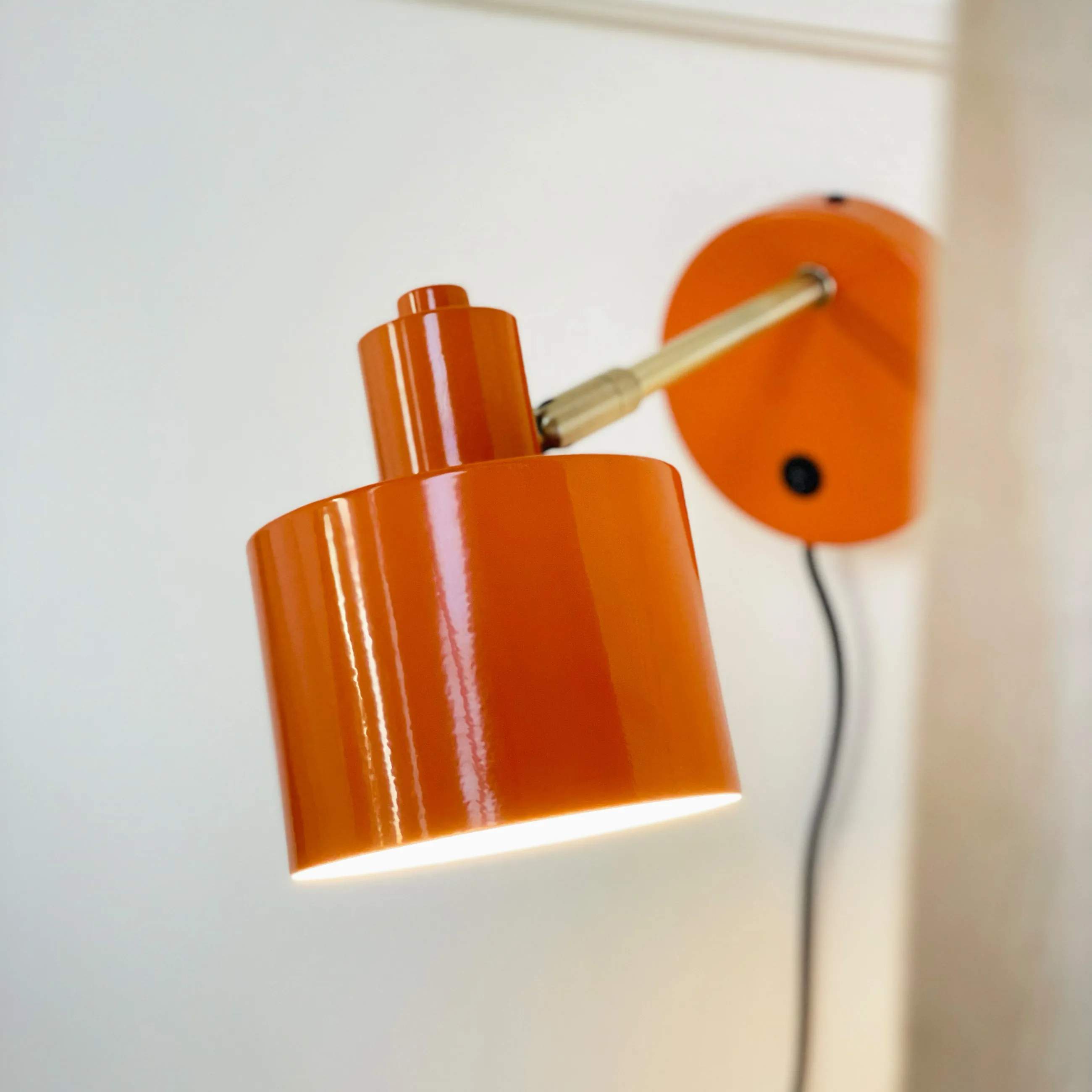 Dyberg Larsen Væglamper Ocean Væglampe i Orange/ Messing, 3