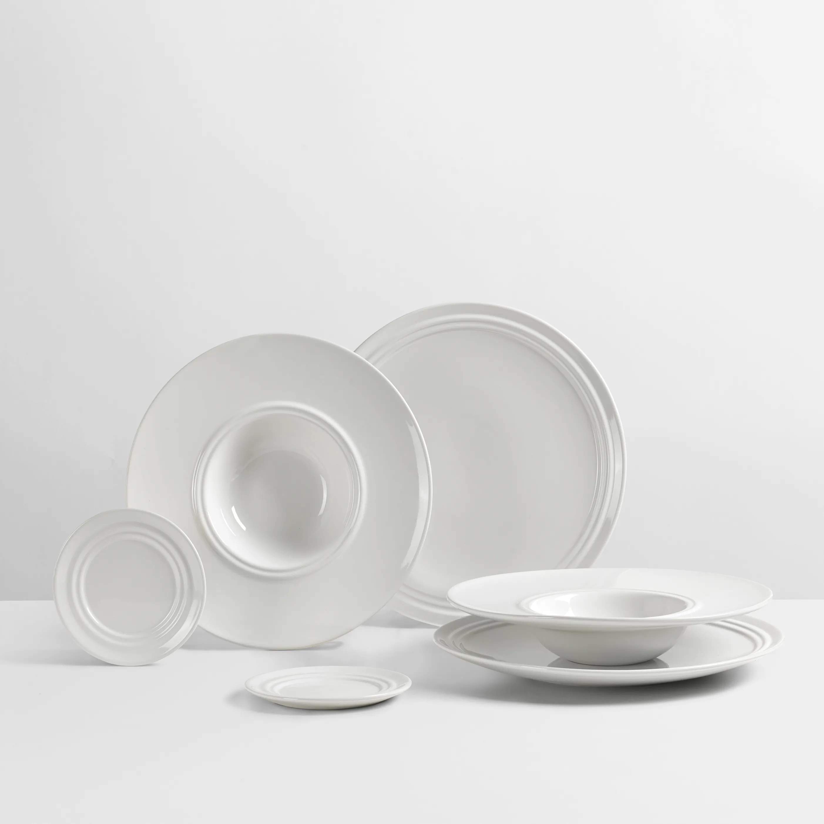 Broste Copenhagen Pastatallerkener Stevns Pasta- & Middagssæt - 6 dele i Kalk hvid, 3