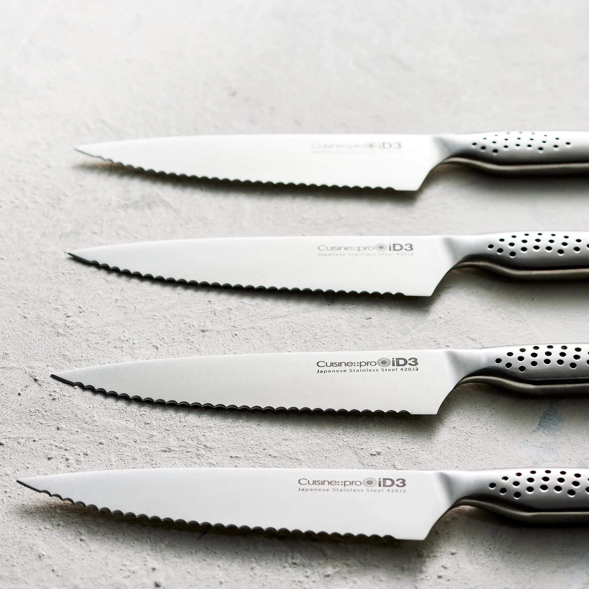 THE CUSTOM CHEF™ Steakknive Cuisine::pro®
iD3® Cuisine::pro iD3® Steakkniv - 4 stk. i Sølvfarvet, 2