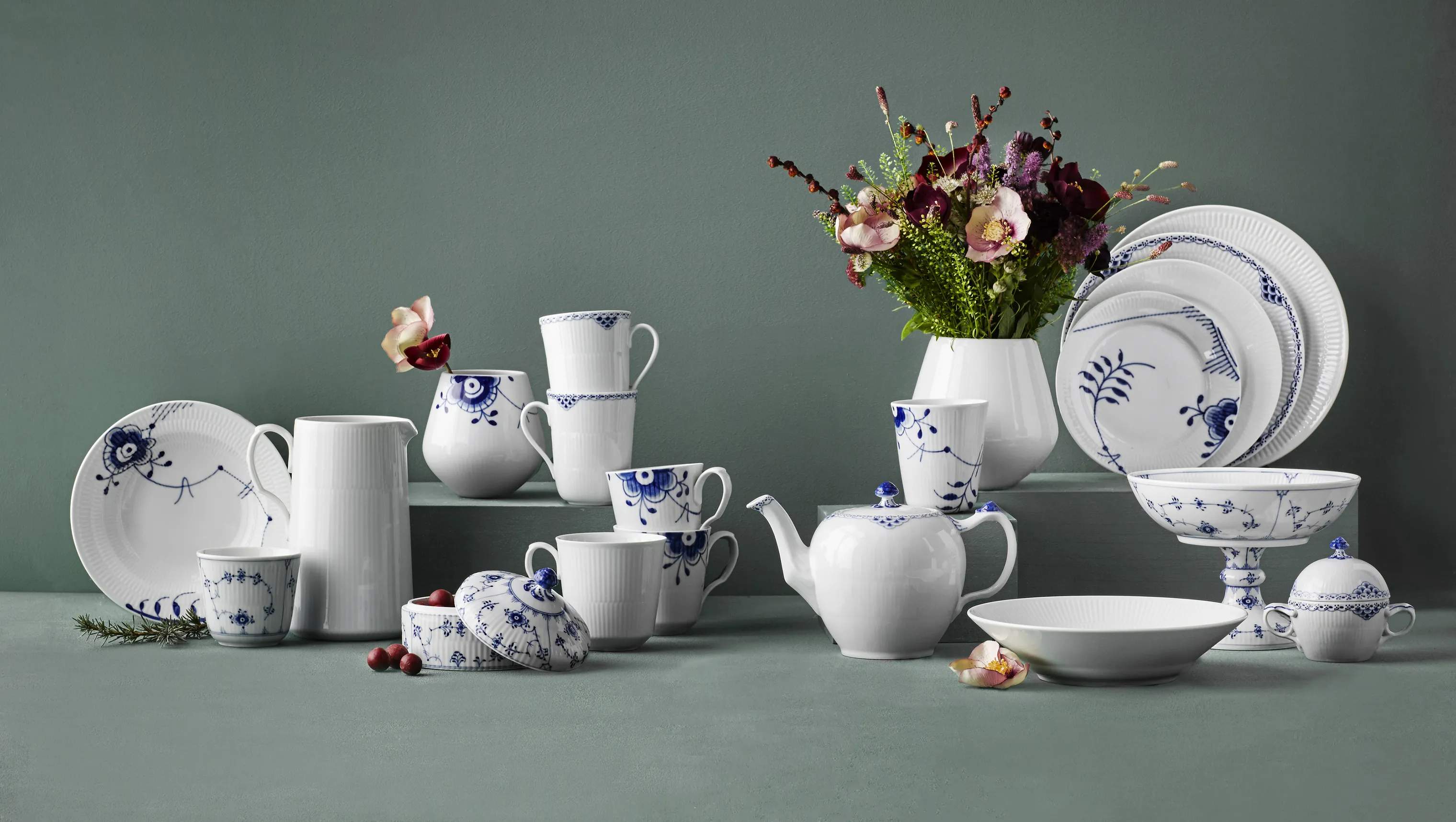 Royal Copenhagen Krus og kopper med hank Prinsesse Krus - 2 stk. i Koboltblå/hvid, 36 cl, 3