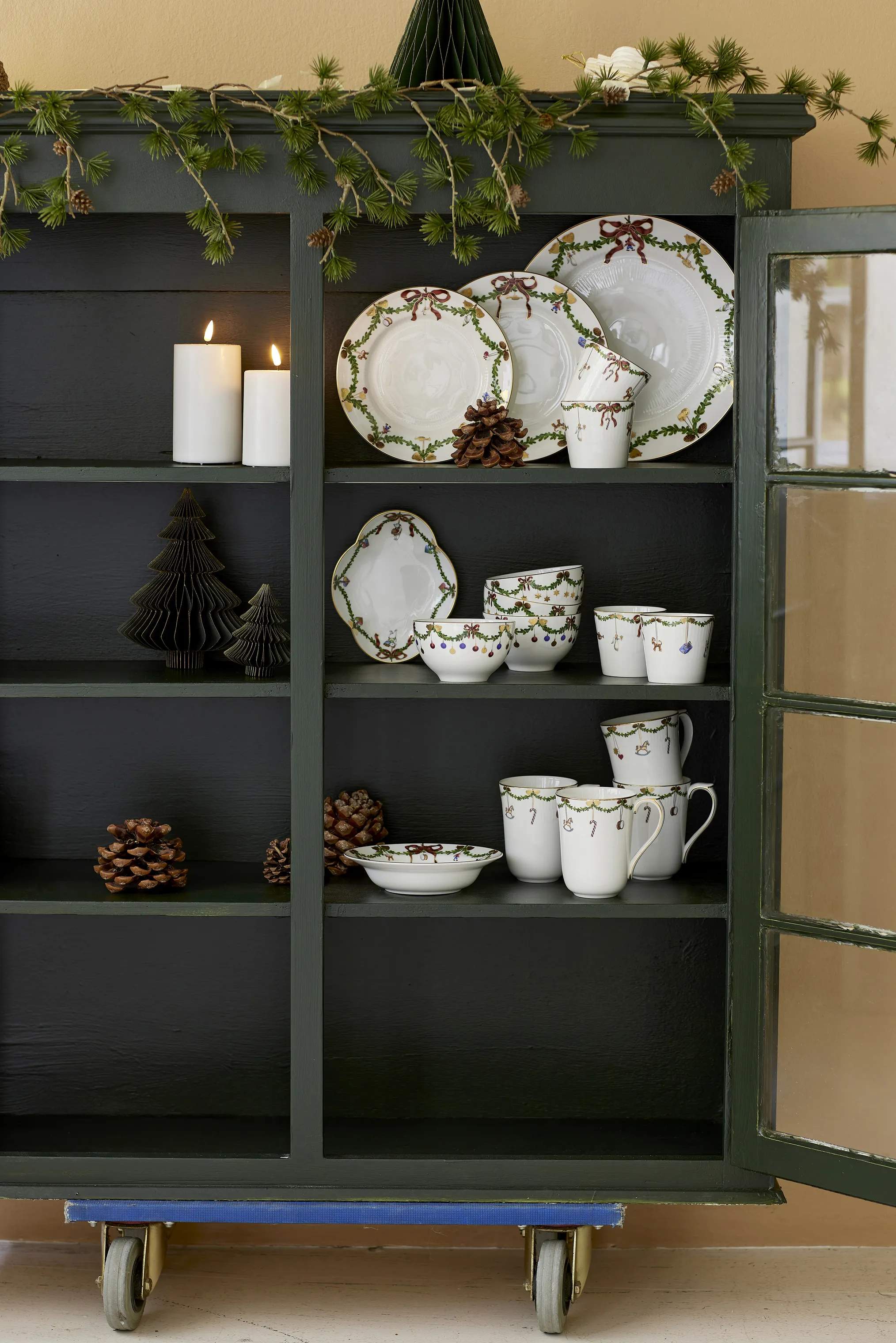 Royal Copenhagen Serveringsskåle Stjerne Riflet Jul Skåle - 2 stk. i Grøn/hvid/rød, 8 cm, 4