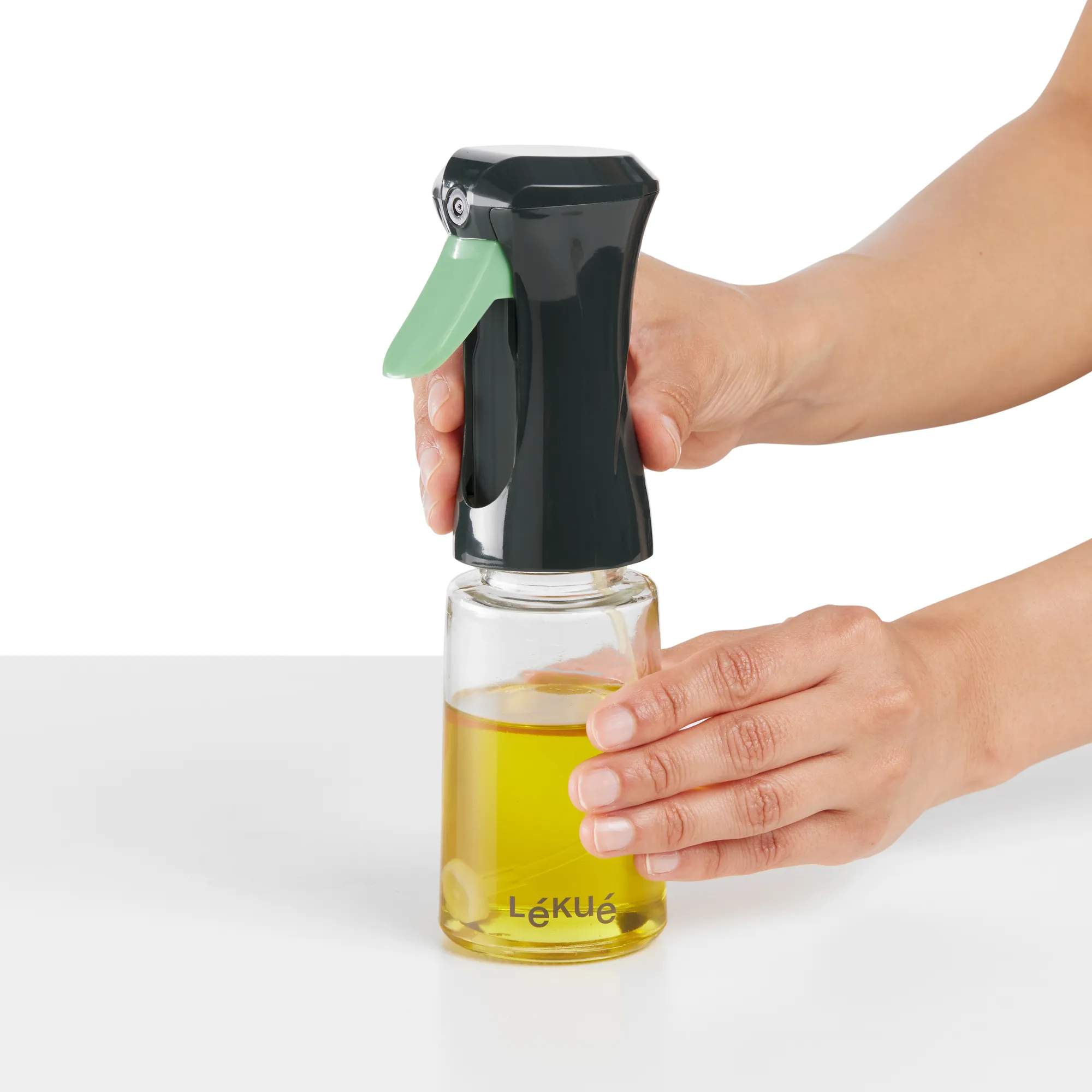 Lékué Olie- og eddikeflasker Oliespray i Grey, 3