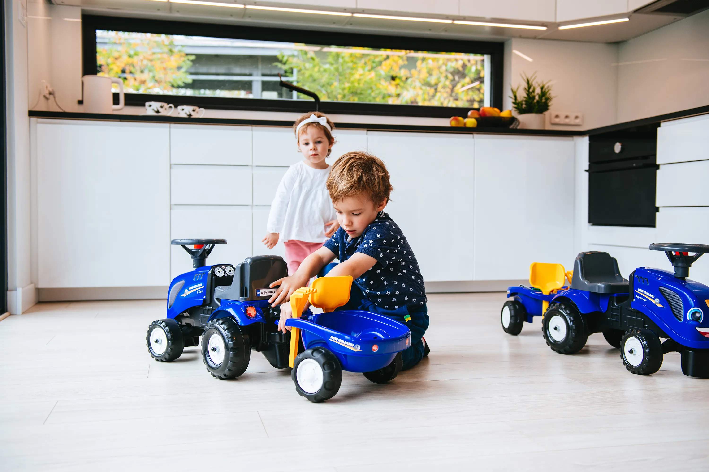 FALK Øvrig udeleg Traktor m. trailer i Blå, 3