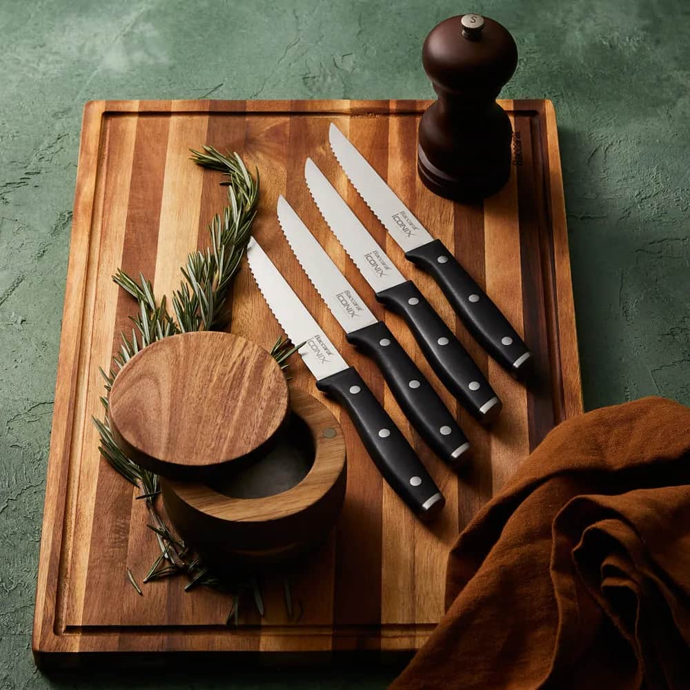 THE CUSTOM CHEF™ Knivsæt Cuisine::pro®
iconiX™ Cuisine::pro iconiX™ Steakknive - 4 dele i sølvfarvet/sort, 2