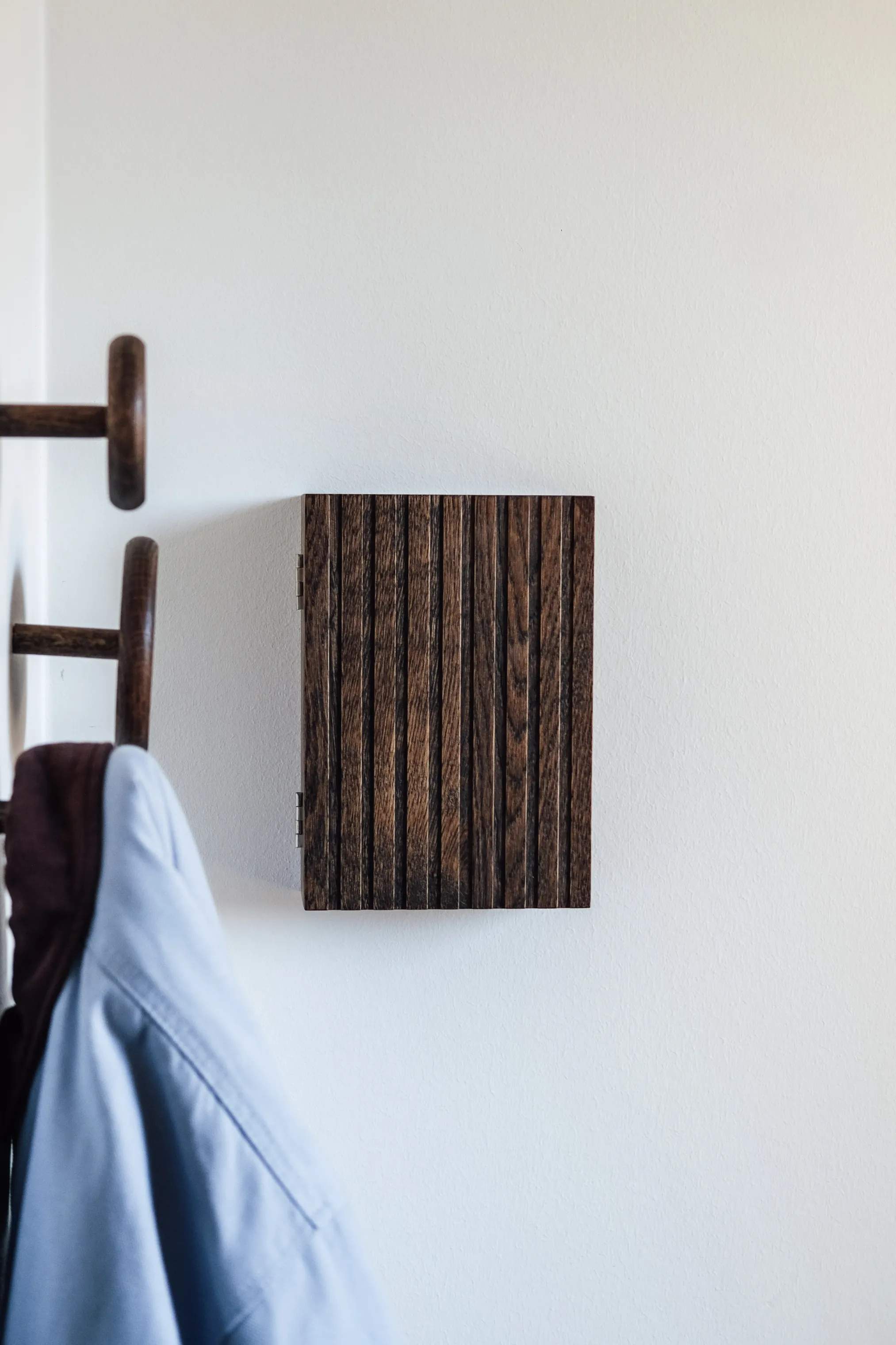 SKAGEN living Småopbevaring Nøgleskab i Mørkbejdset eg, 3