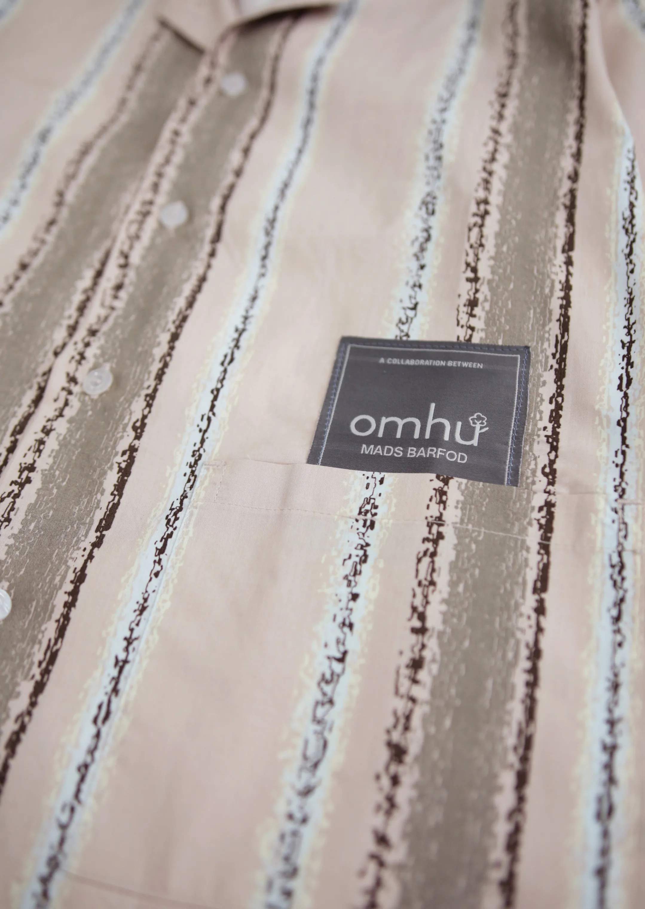 omhu x Mads Barfod Pyjamas Wave Grid Slumber Pyjamasskjorte i Latte, XS/S, 3