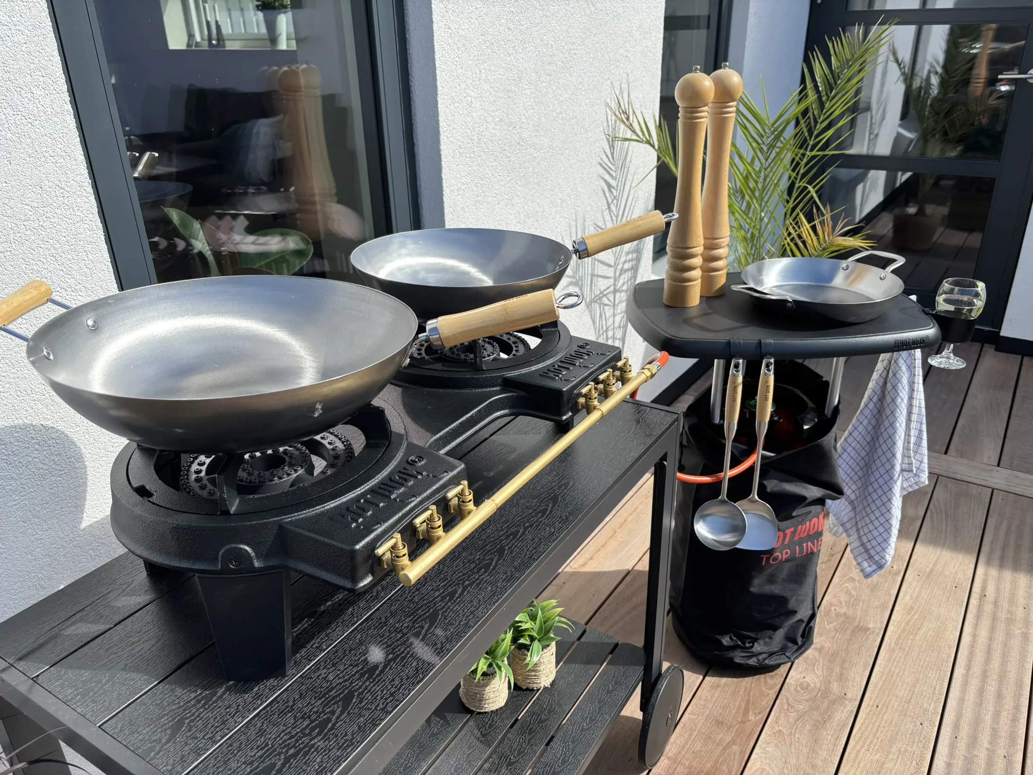 HOT WOK Gasbrændere Gasblus i Sort/2 brændere, 3