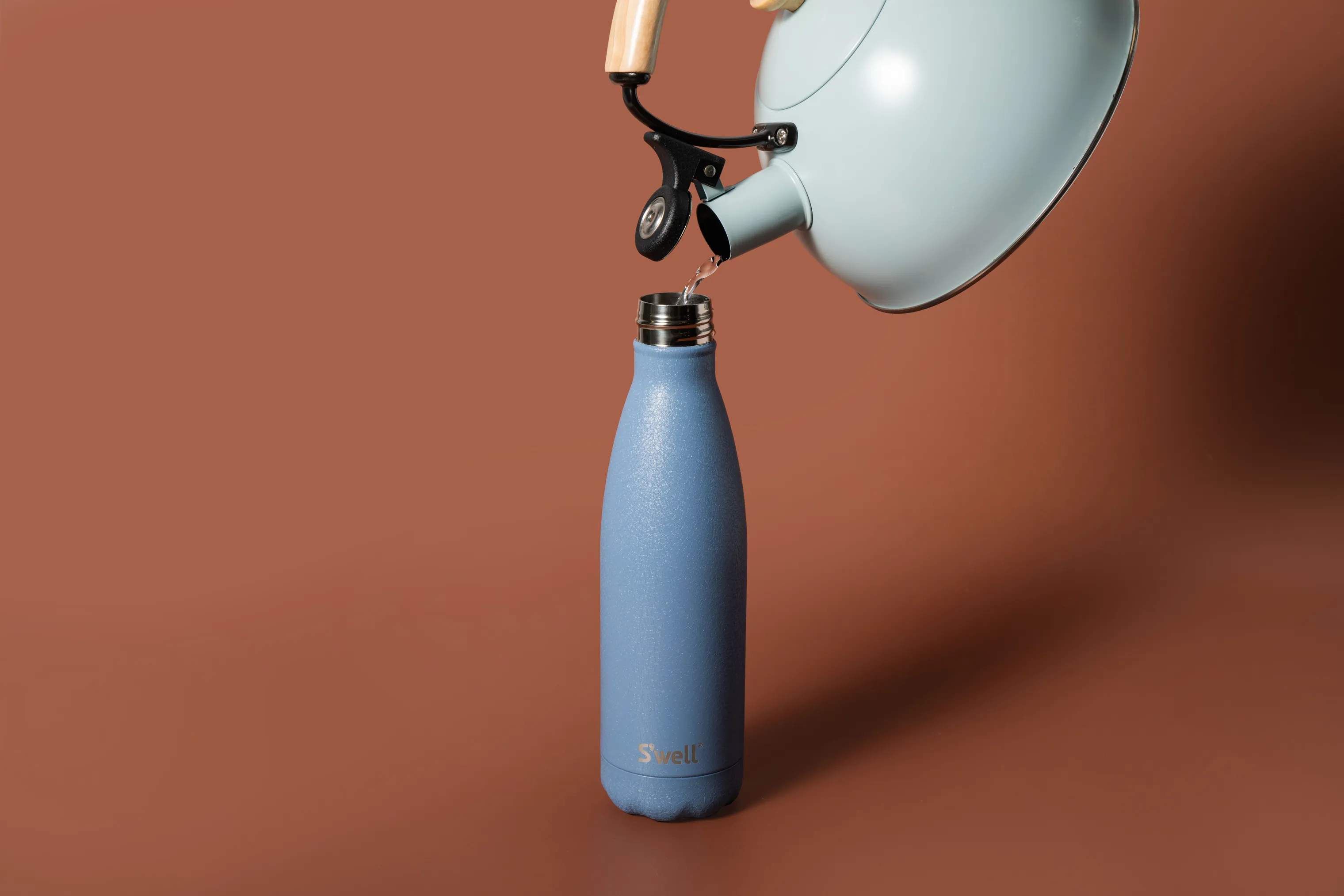 S'well Termoflasker Termoflaske i sky blue, 500 ml, 5