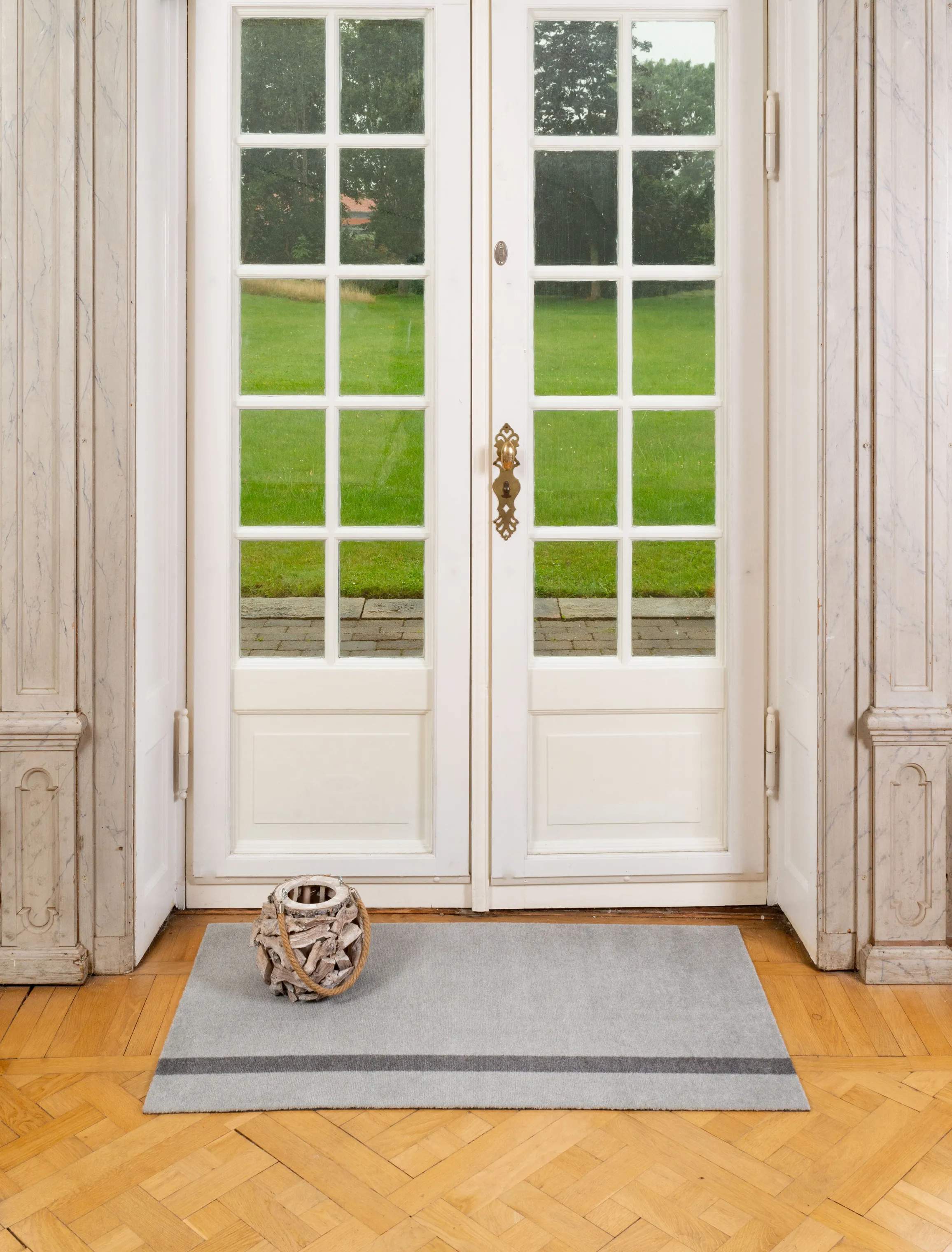 Tica Copenhagen Gulvtæpper Stripes Vertikal Gulvtæppe i Lysegrå/steelgrey, B67 x L120 cm, 3