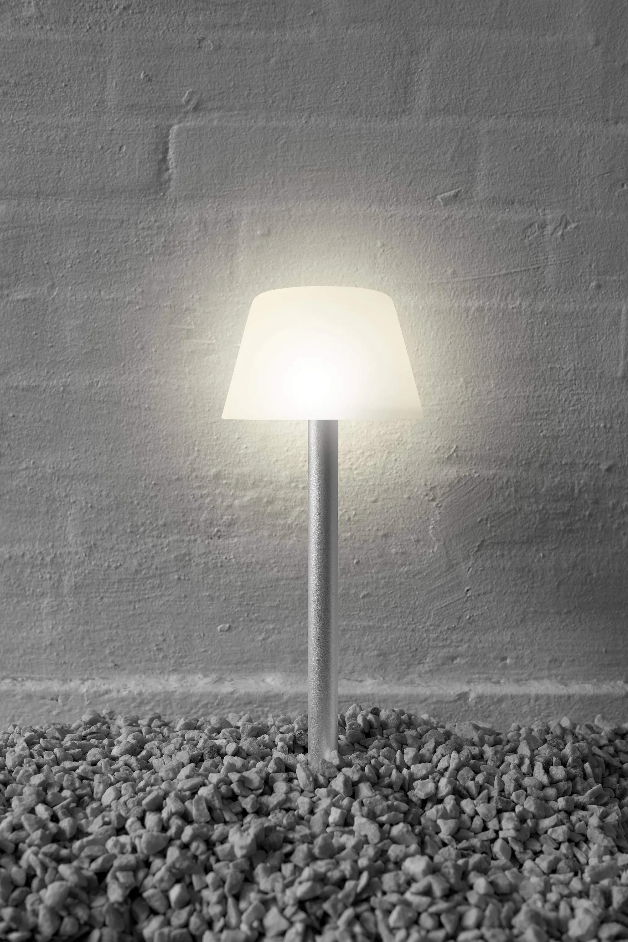 Eva Solo Bedlamper SunLight Havespyd i Hvid/stål, 37 cm, 2