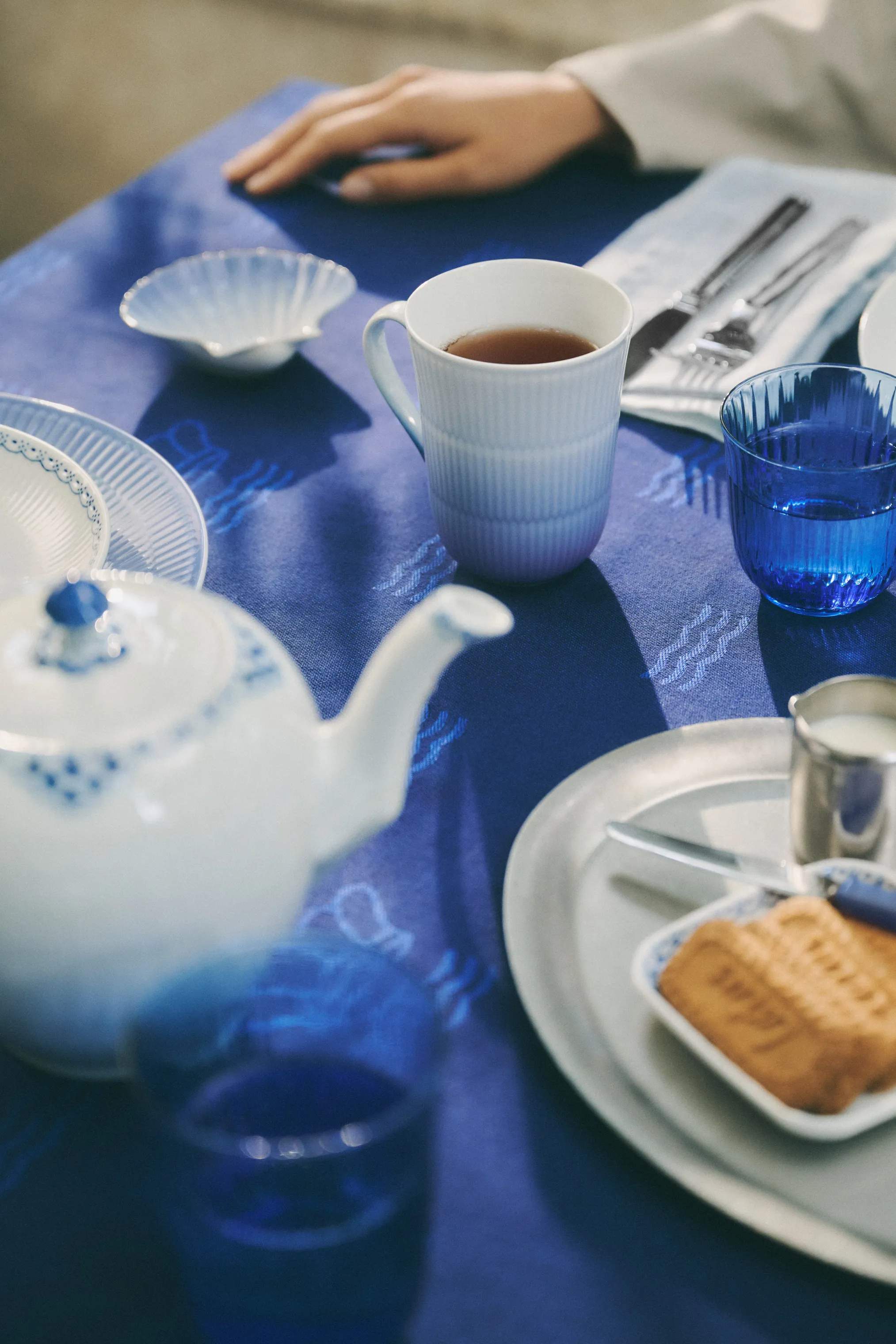 Royal Copenhagen Serveringsfade Iris Fad i Koral, 3