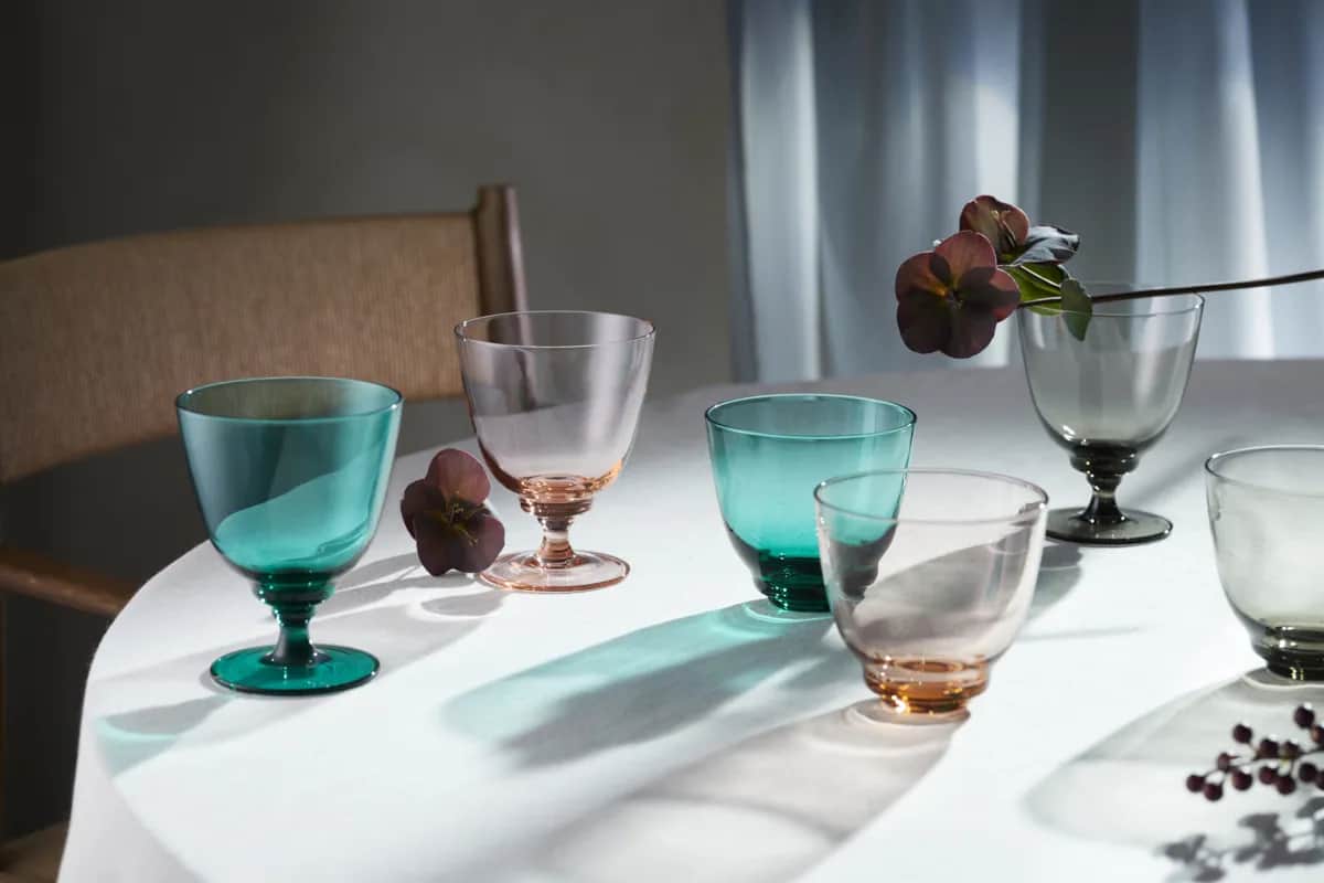 Holmegaard Vandglas Flow Vandglas på fod i Smoke, 2