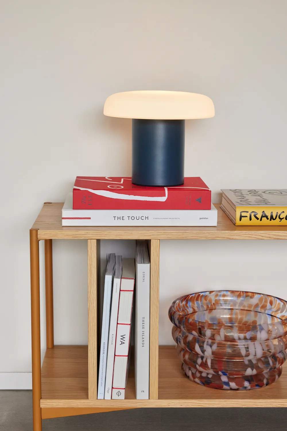 Hübsch Bordlamper Ateliers Bordlampe i Mørkeblå/Hvid, 3