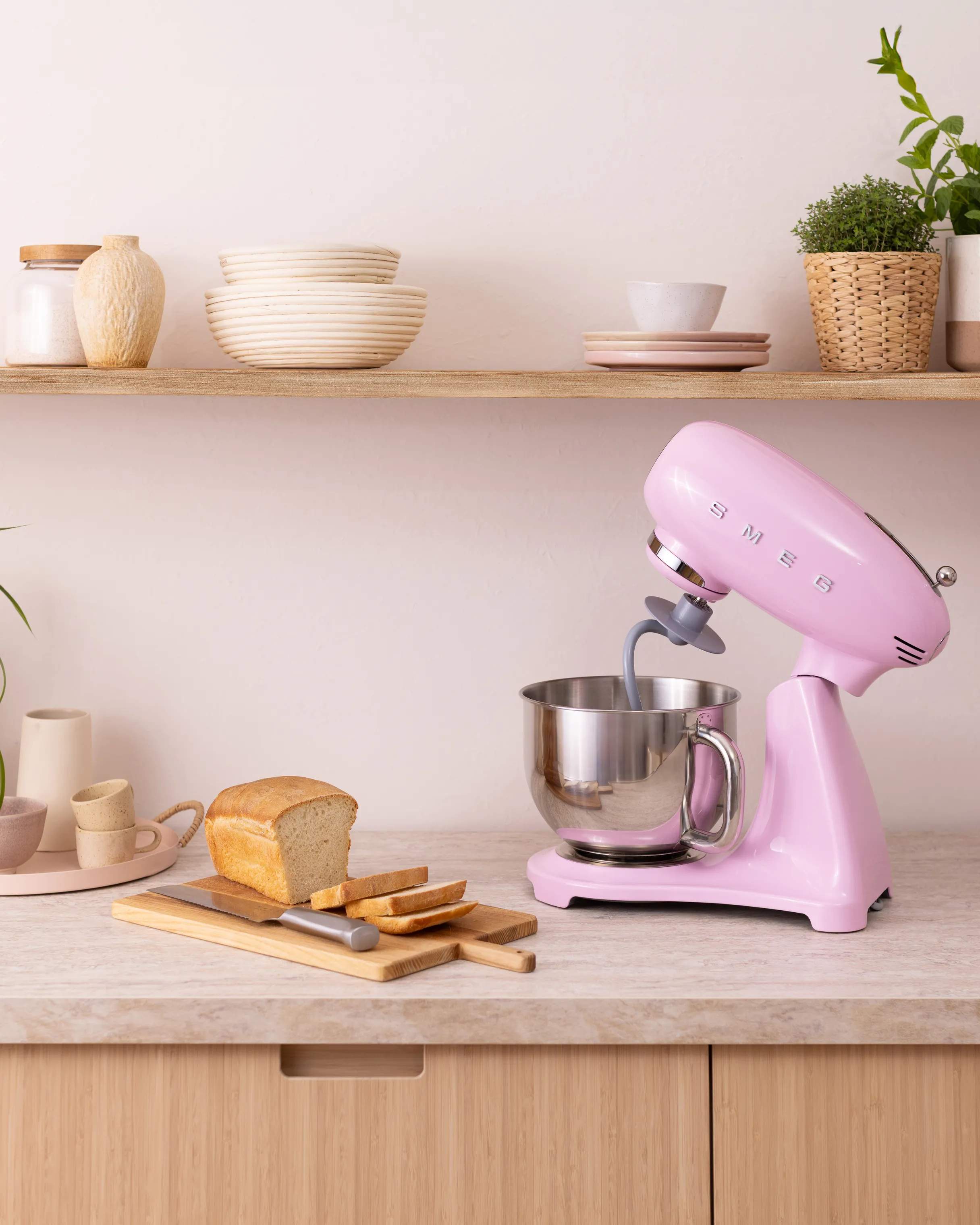 Smeg Røremaskiner 50's style Køkkenmaskine SMF05PKEU i pink, 2