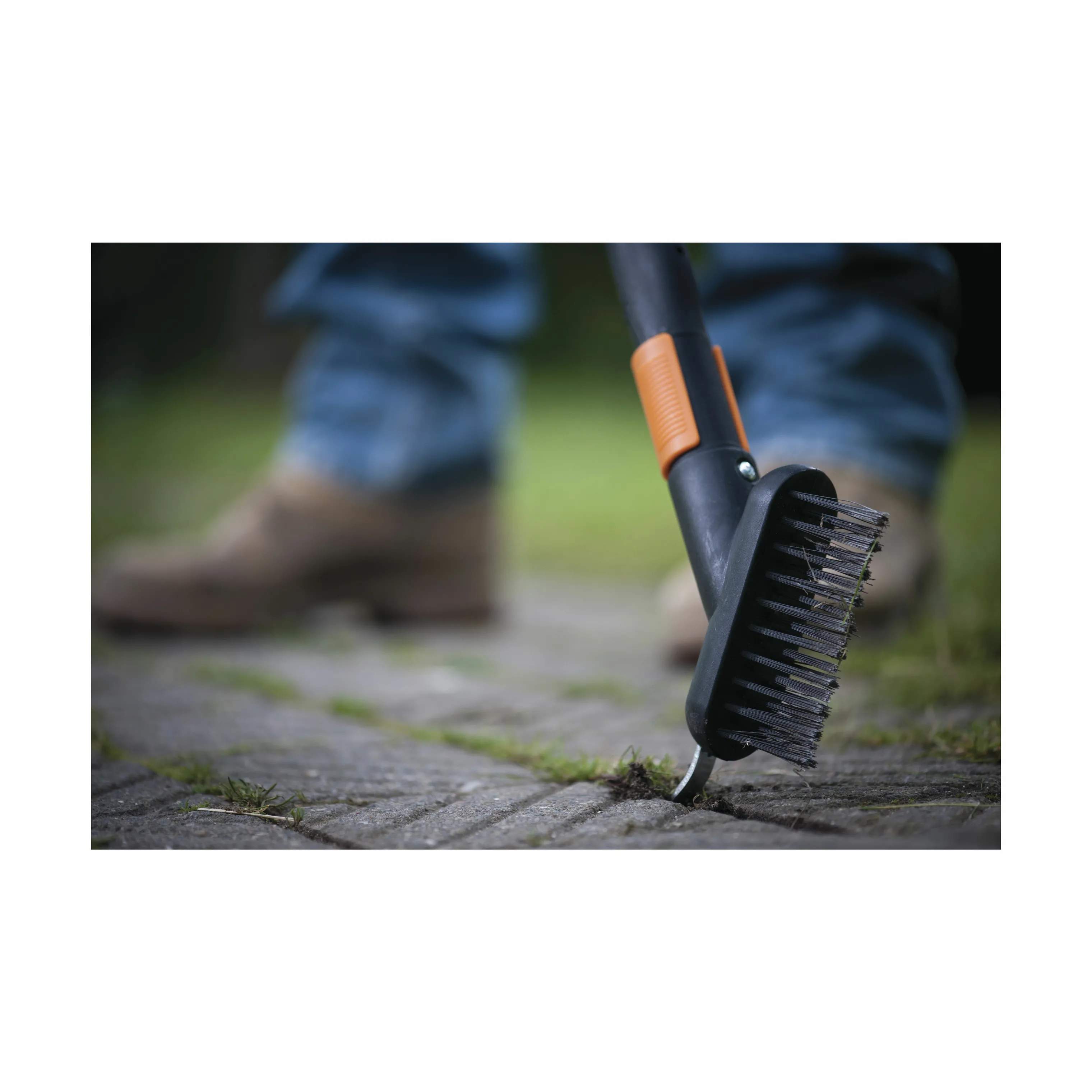 Fiskars Garden Haveredskaber QuikFit™ Fugebørste i Sort/Orange, 3