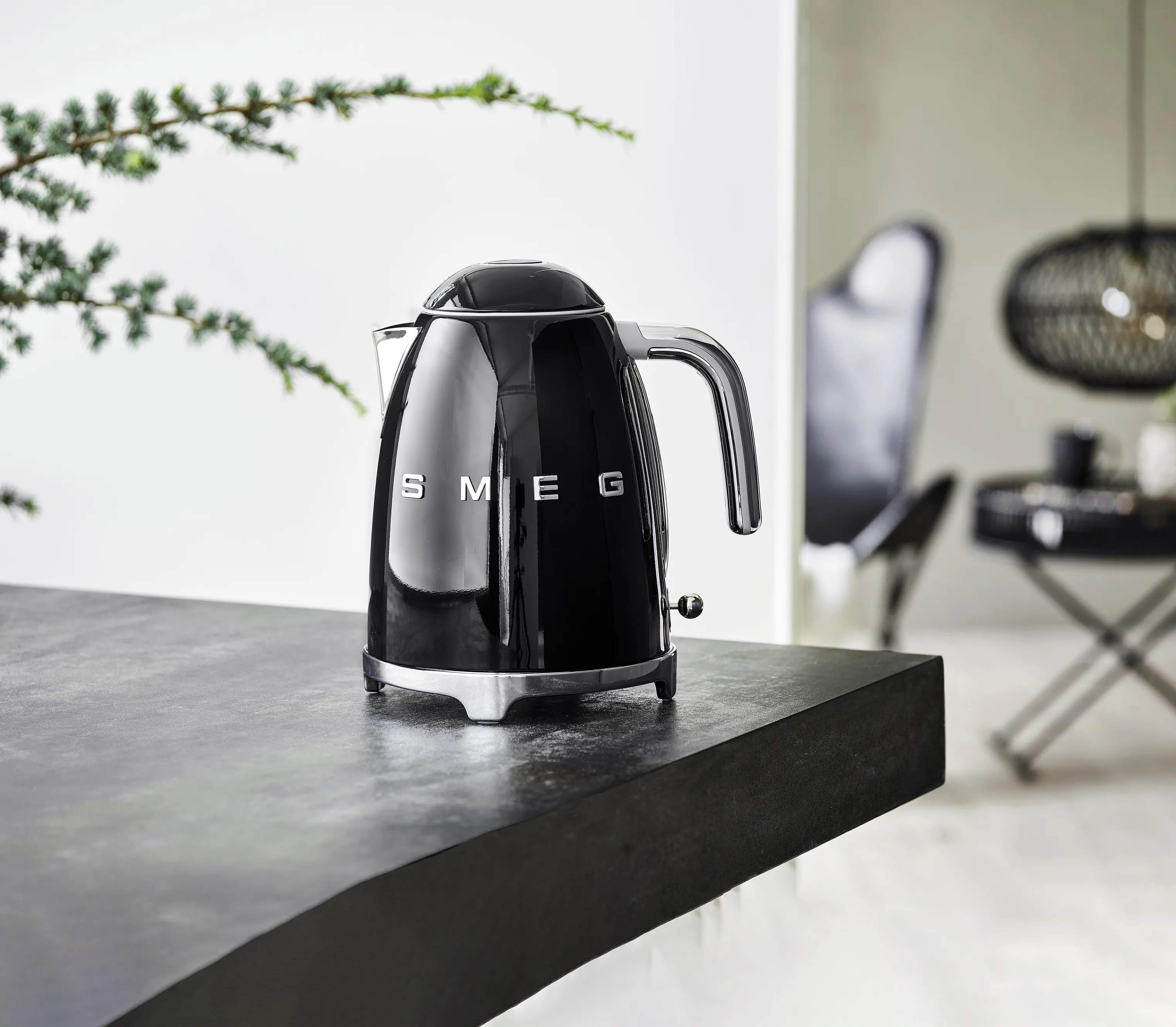 Smeg Elkedler 50's Style Elkedel KLF03BLEU i Sort1, 1.7 L, 2