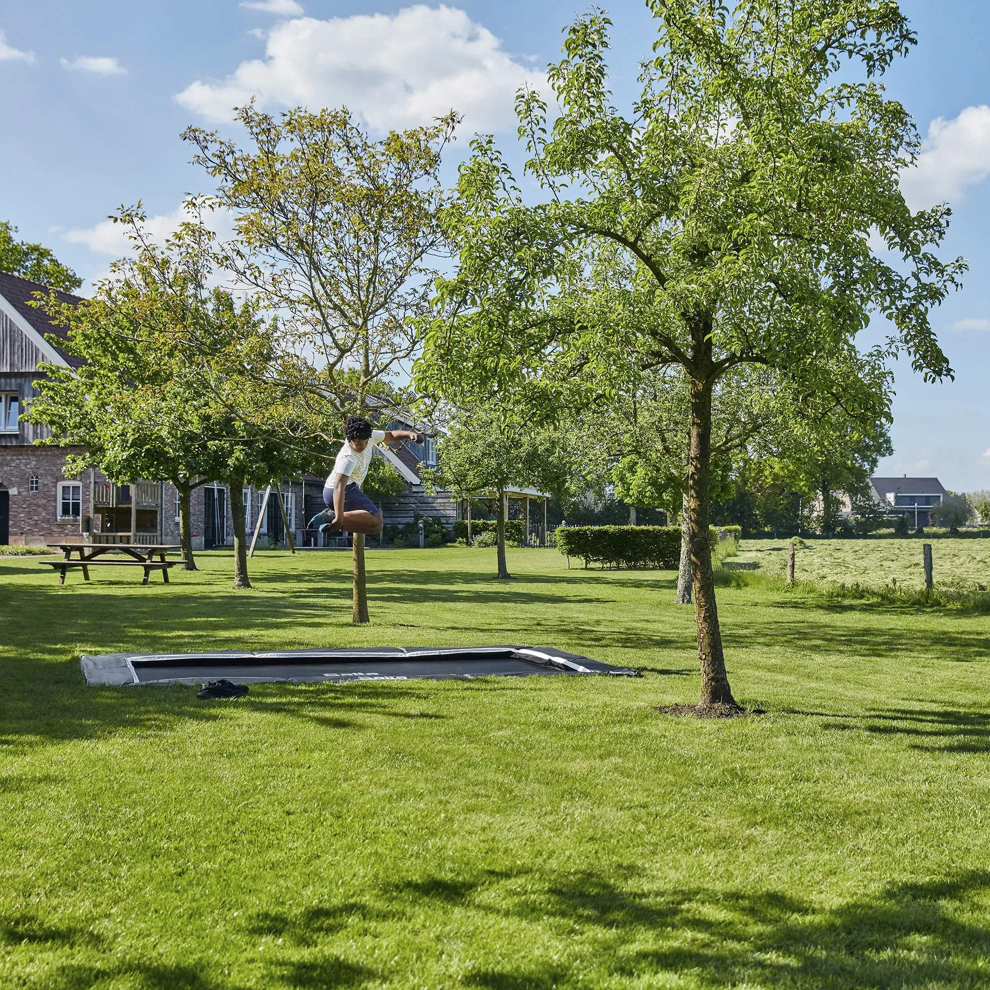 Salta Trampoliner Royal Baseground Sportstrampolin i Sort, 2