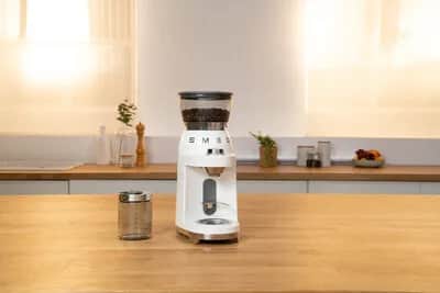 Smeg Kaffekværne 50's style Kaffekværn i Hvid, 3