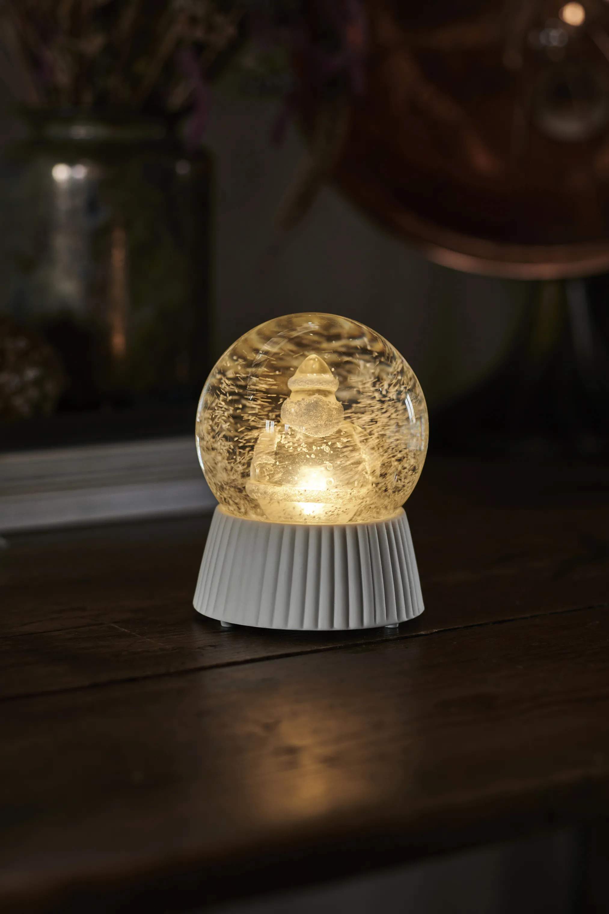 Sirius Lysdekoration Rystekugle m. LED-lys - Santa i White Santa, 2