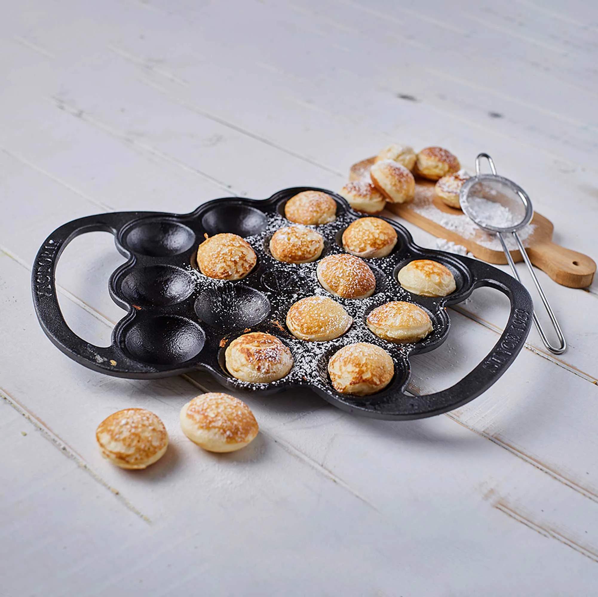 Victoria Æbleskivepander Seasoned Æbleskivepande i sort, 2