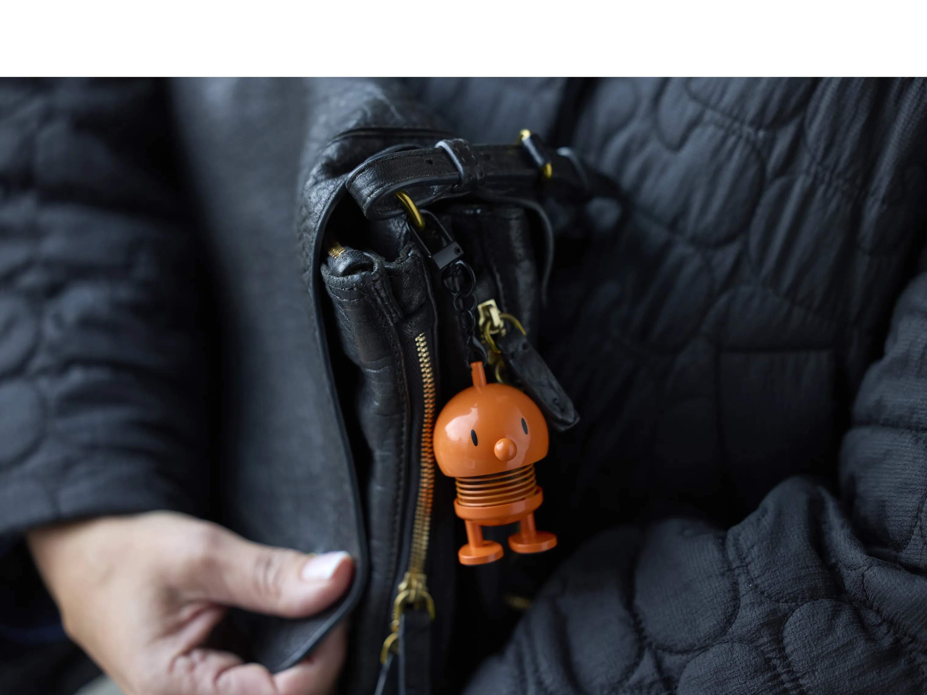 Hoptimist Øvrigt interiør Bumble - Taskevedhæng i Orange, 2