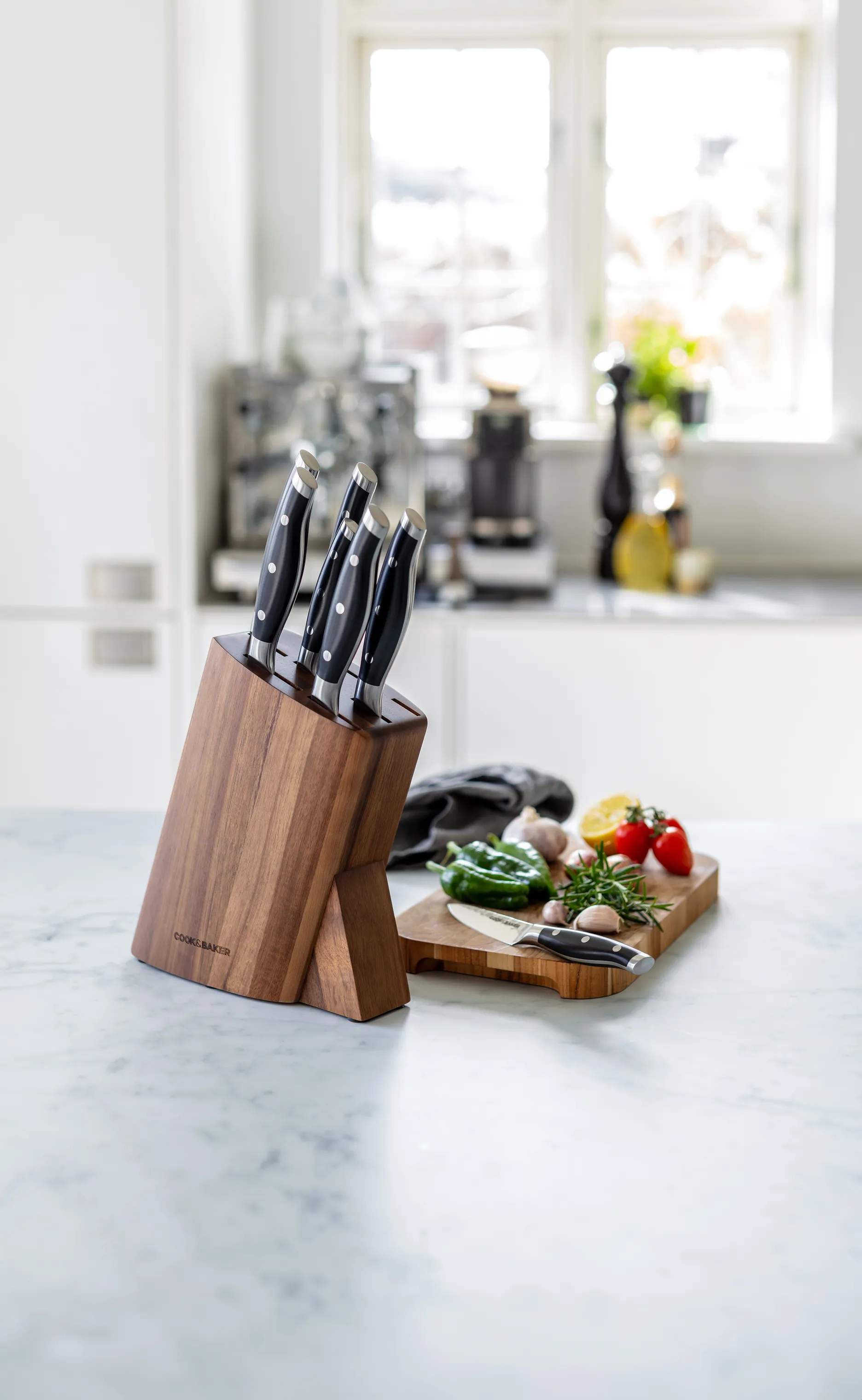 Cook & Baker Knivblokke med knive Knivblok med 7 knive i brun, 2