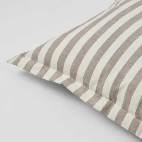 Broste Copenhagen Pyntepudebetræk Marta Pudebetræk i Taupe Warm Grey/Light Beige, 2
