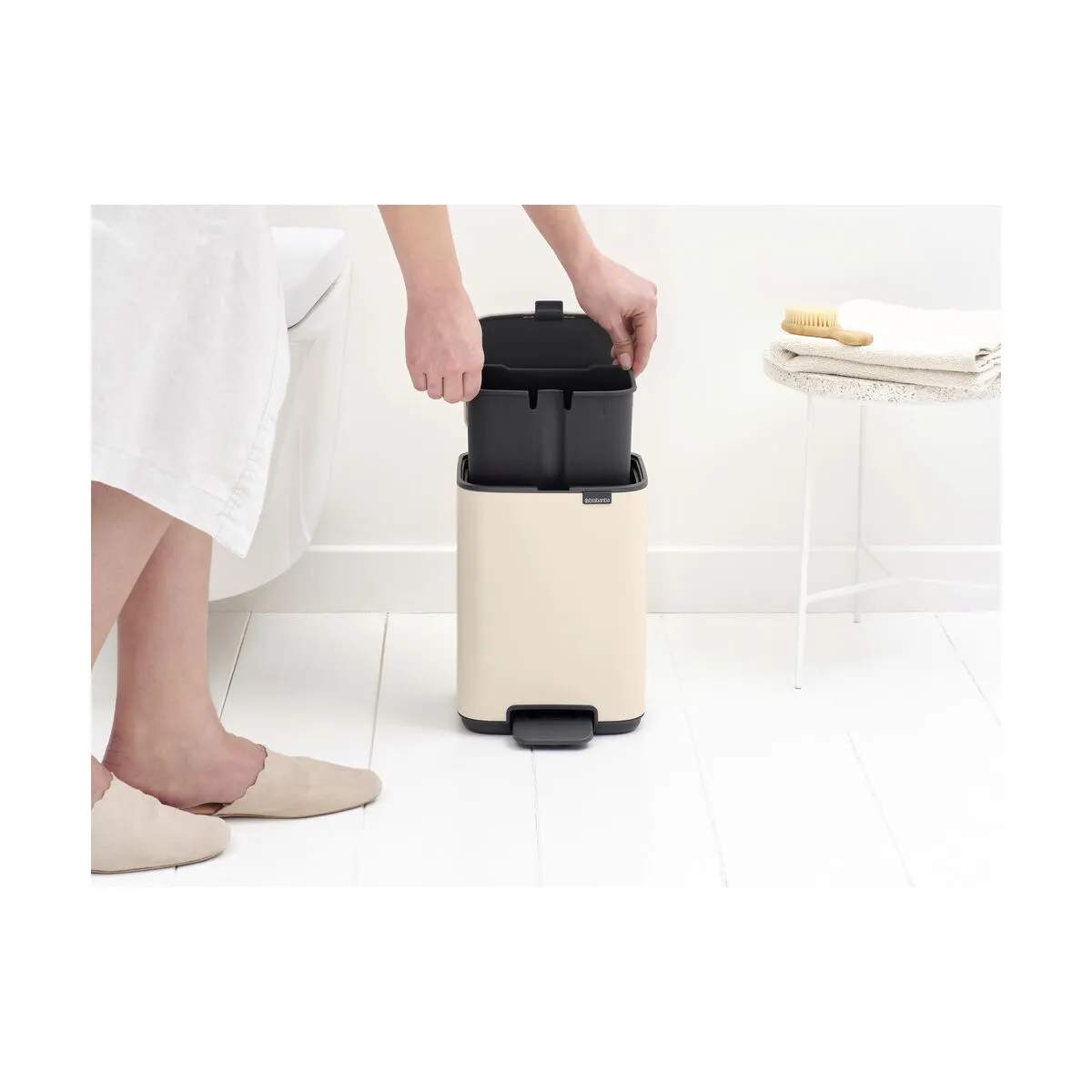Brabantia Pedalspande Bo Pedalspand i Soft beige, 4 L, 3