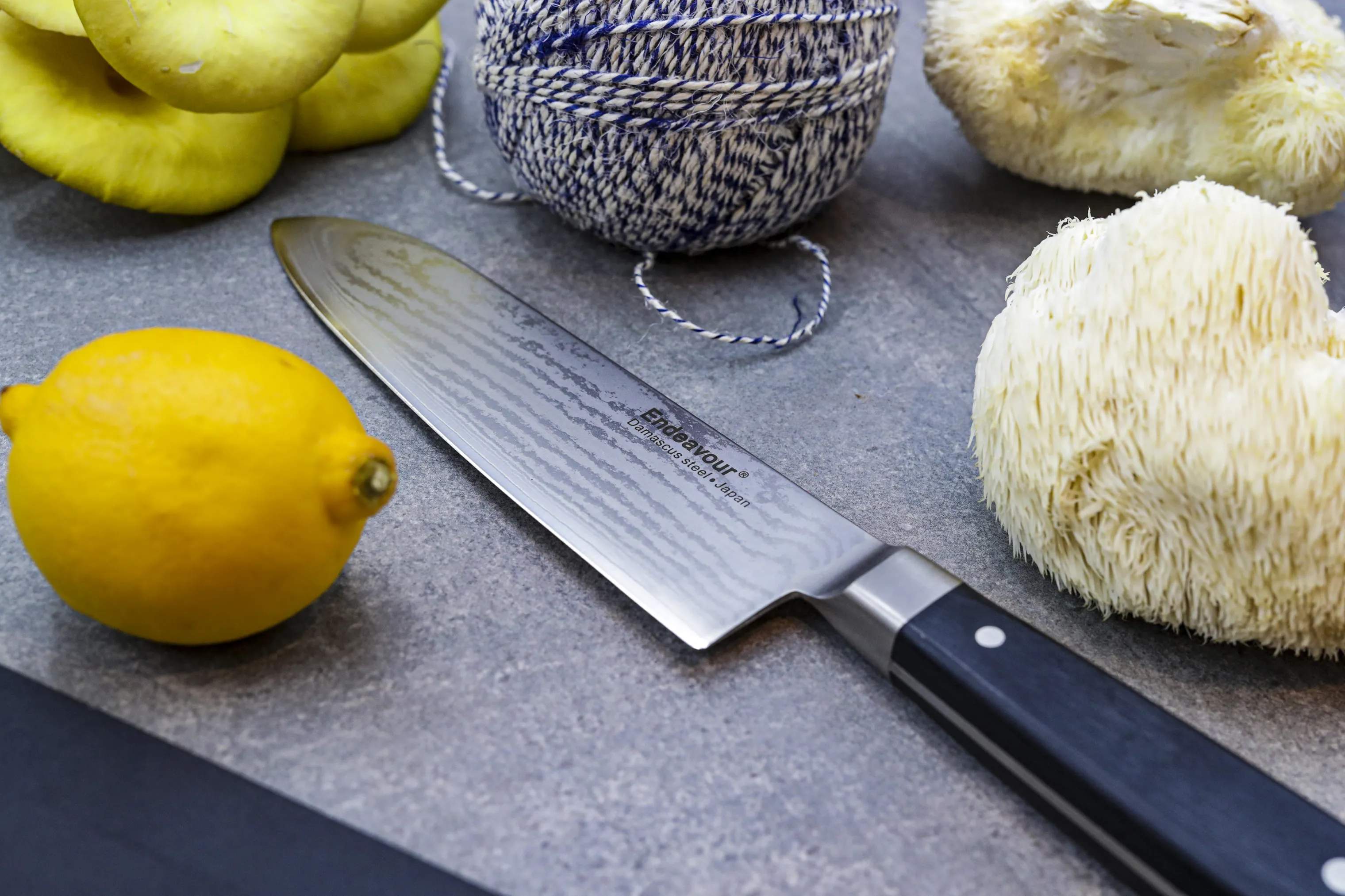 Endeavour Santokuknive Santokukniv i sort, 6