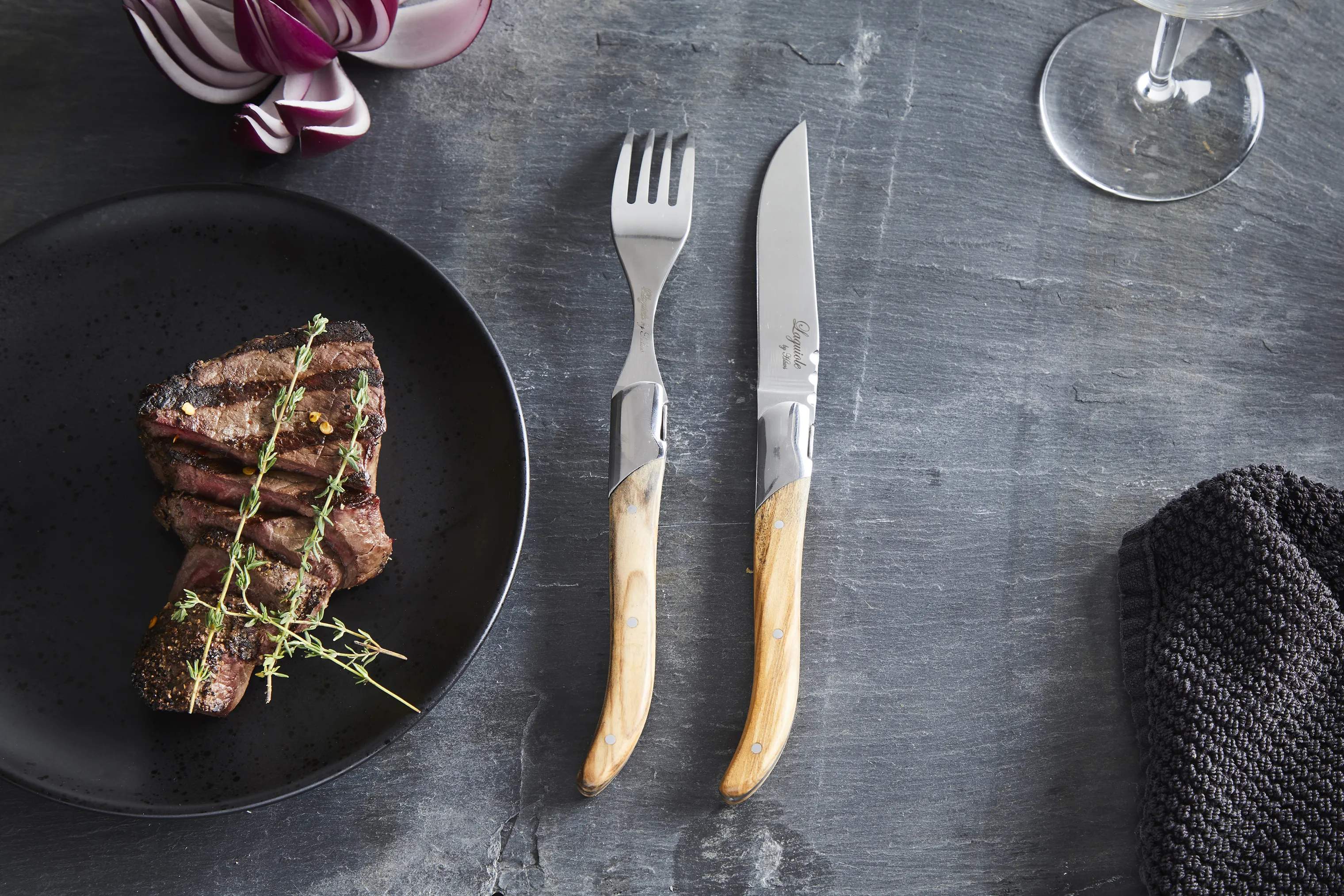 Laguiole By Hâws
 Steakknive Laguiole by Hâws Steakkniv - 6 stk. i Oliven, 3