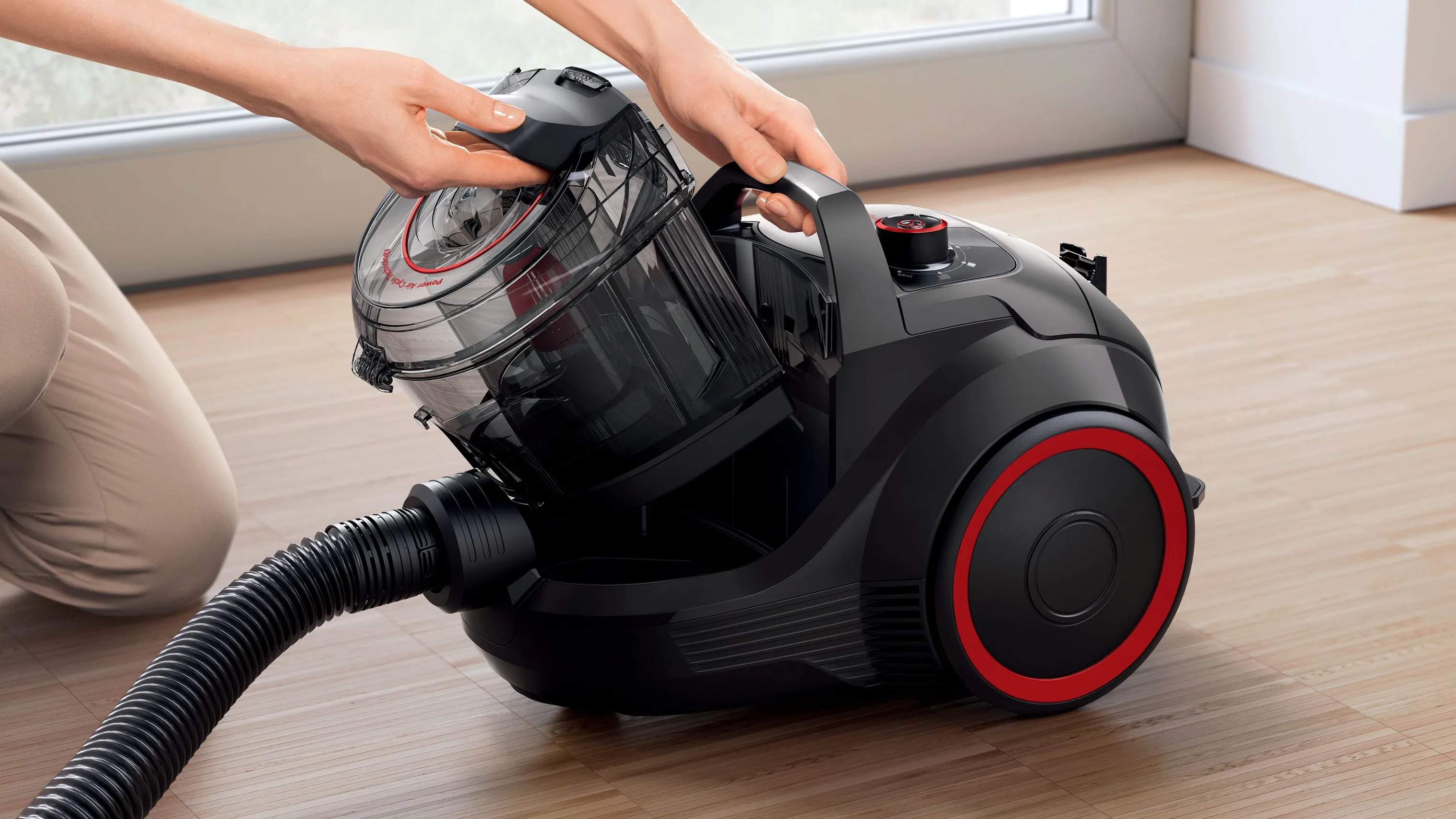 Bosch Støvsugere Poseløs støvsuger BGC21POW1 Serie 4 i Sort, 4
