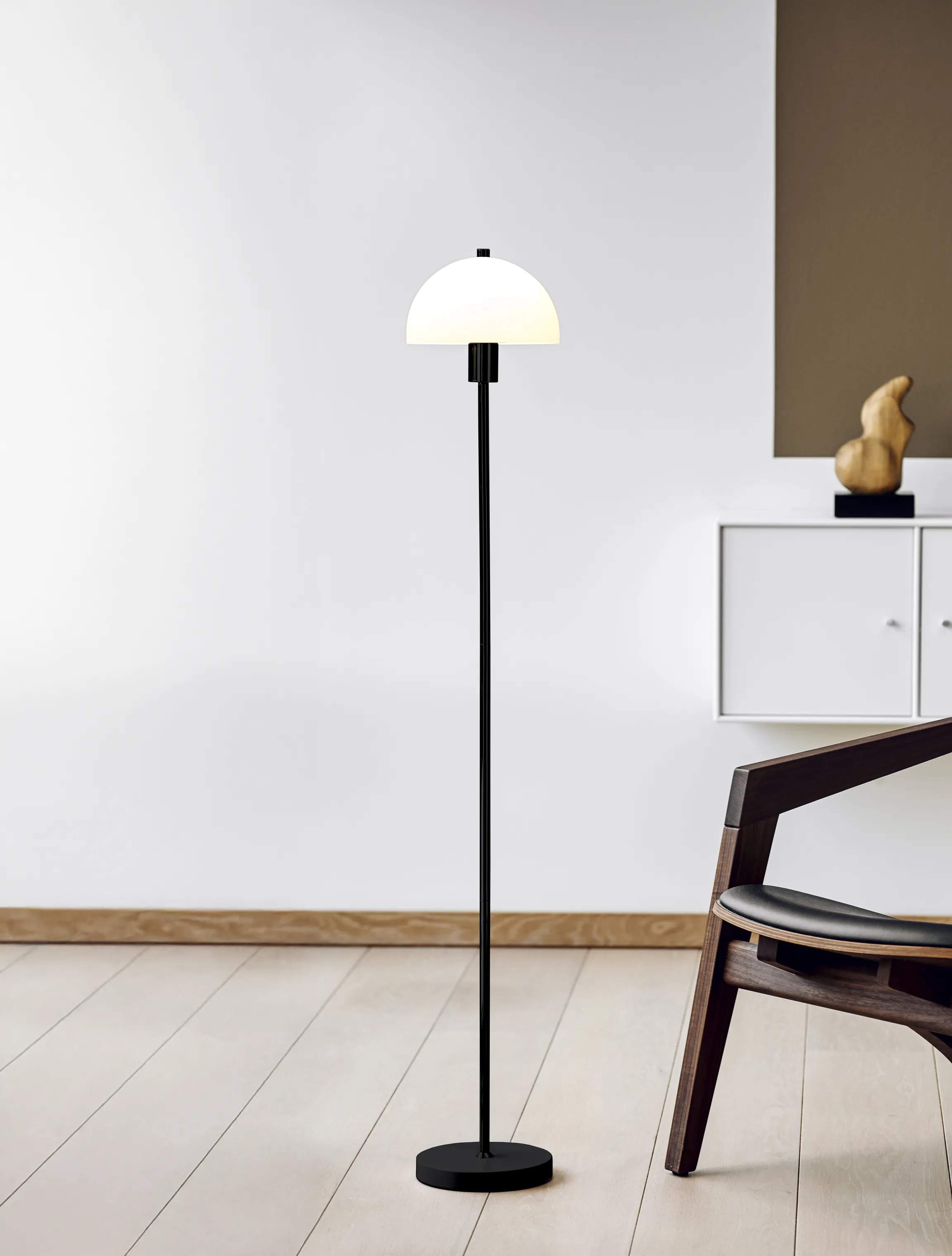 Herstal Gulvlamper Vienda Gulvlampe i Sort, 2