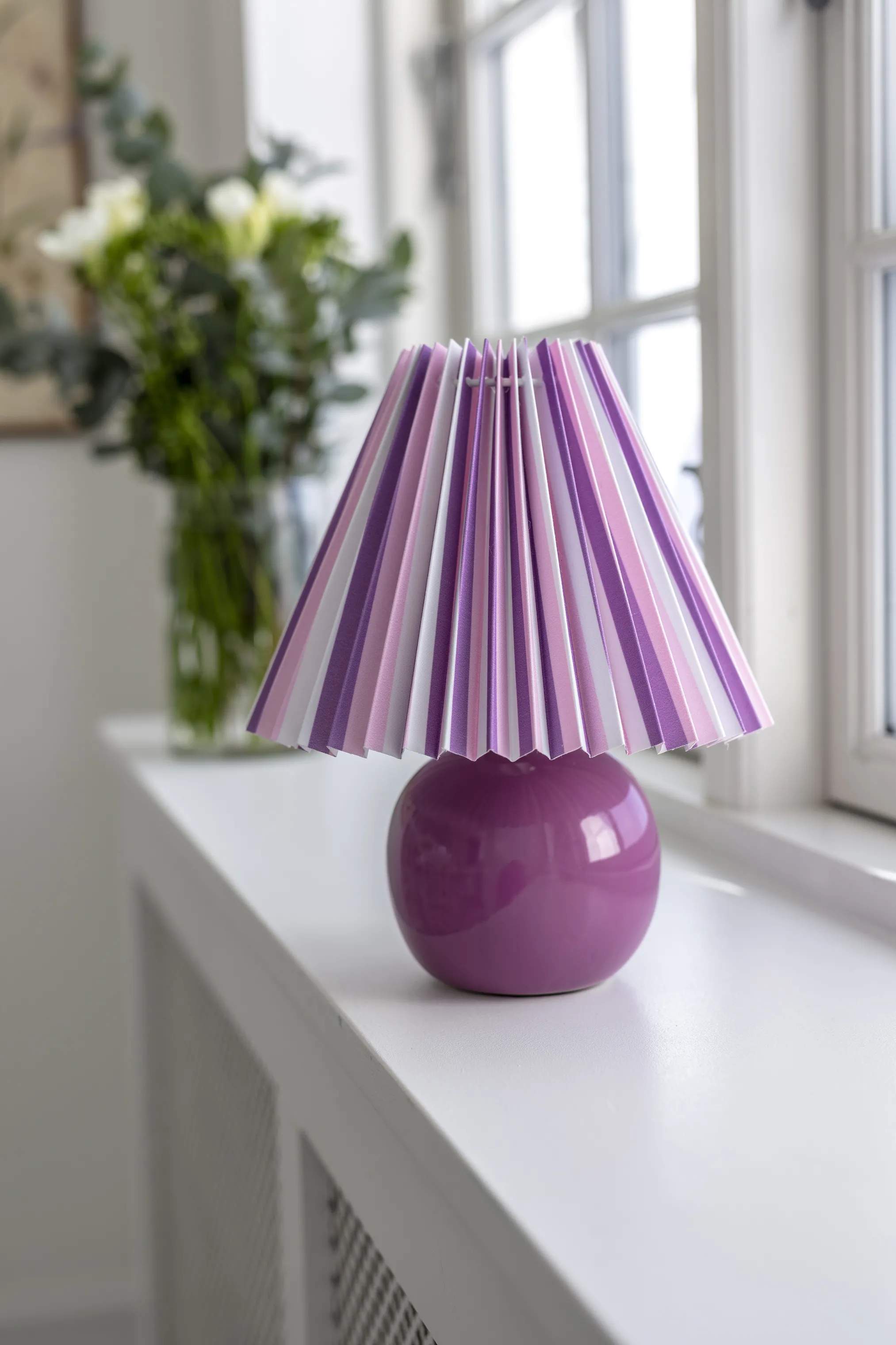 CASA Living Bordlamper Bordlampe i Lilla, 2
