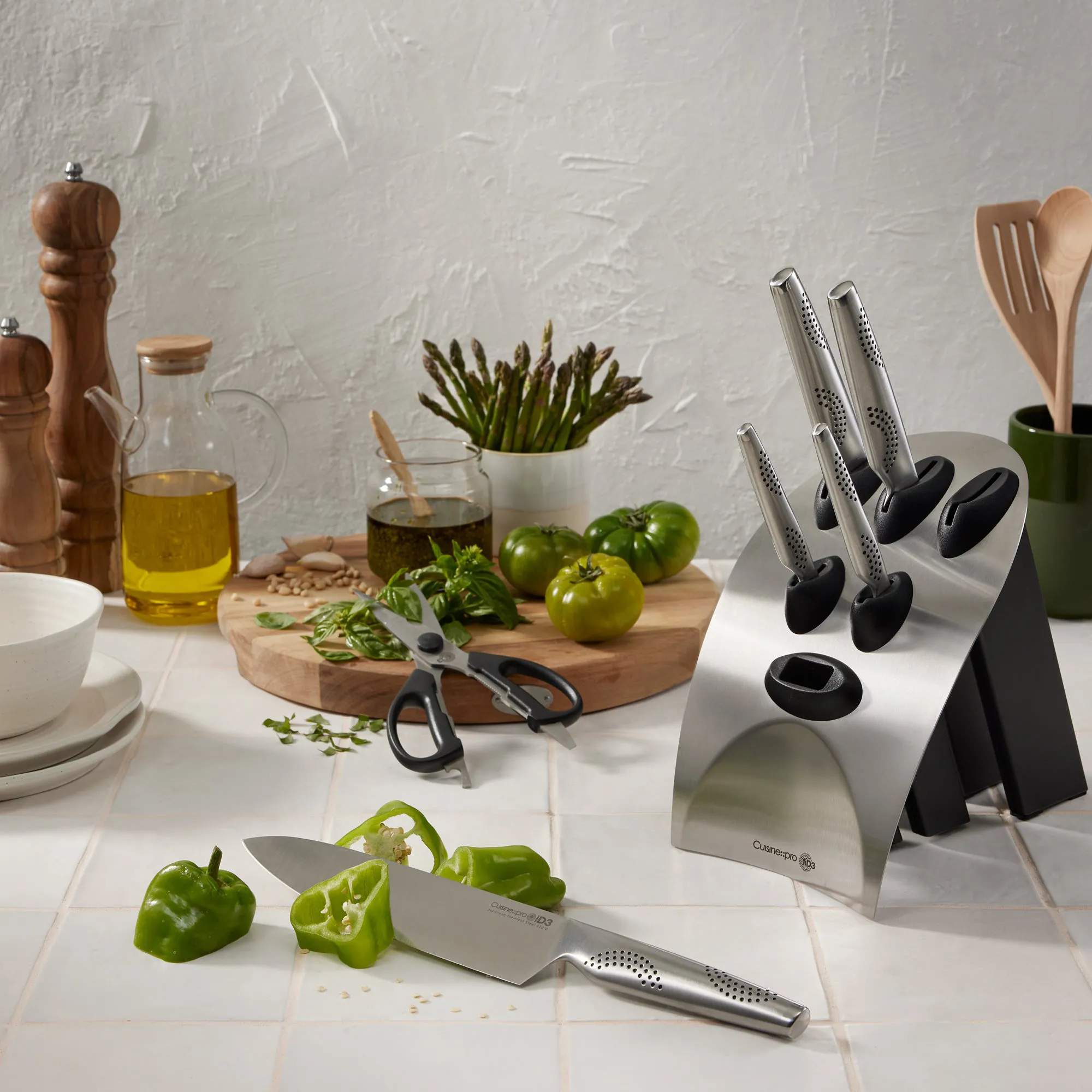 THE CUSTOM CHEF™ Knivblokke med knive Cuisine::pro®
iD3® Cuisine::pro iD3® Tora Knivblok - 7 dele i Sølvfarvet, 2