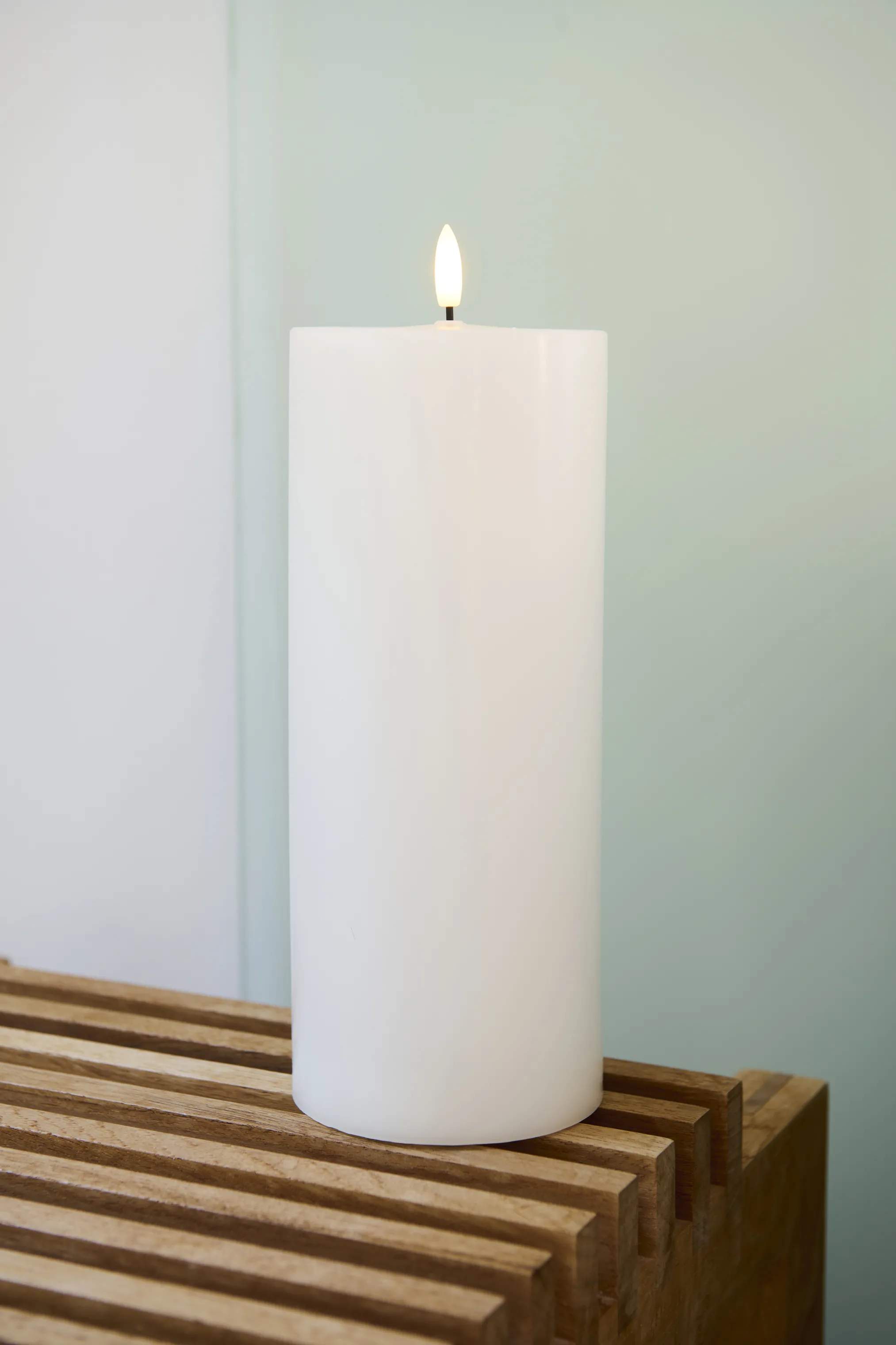 Sirius LED-lys Sille Genopladelig LED Bloklys i Hvid, H25 x Ø10 cm, 2