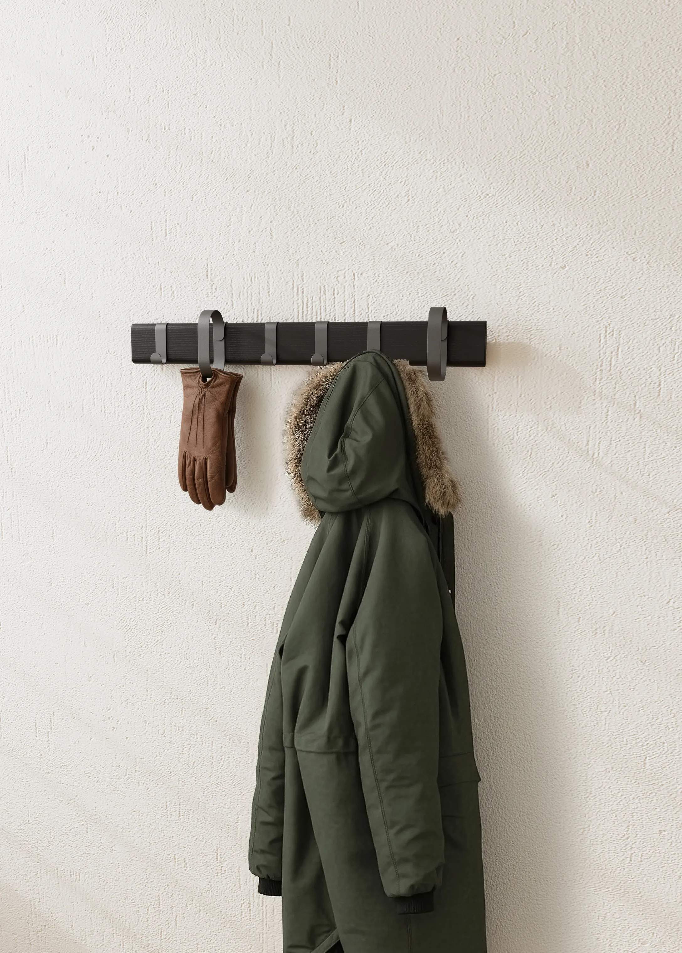 Novoform Knagerækker Fluke Knagerække i Black oak, 75 cm, 2