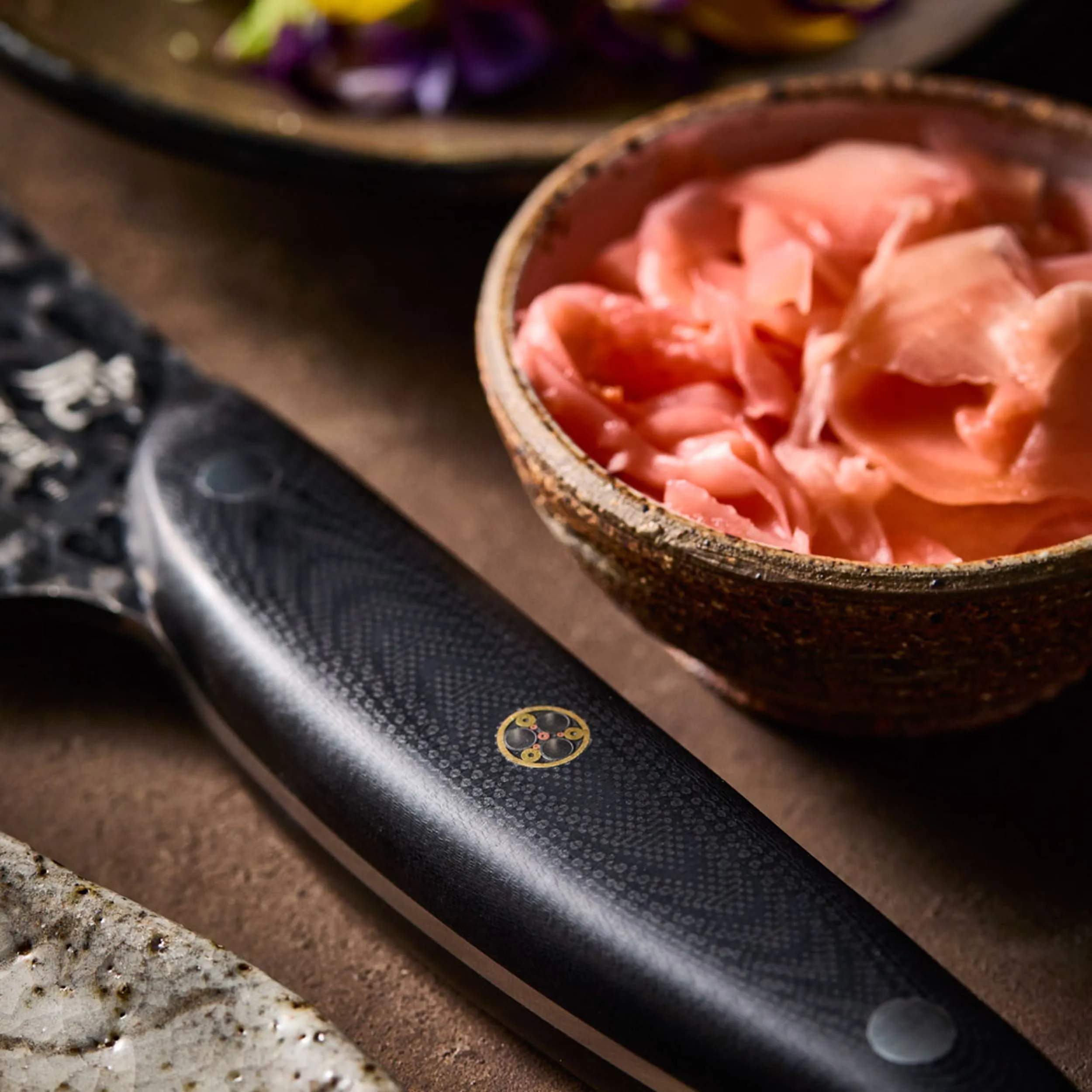 THE CUSTOM CHEF™ Santokuknive Cuisine::pro Kuro Kiba Cuisine::pro® Kuroi Kiba™ Santokukniv i 14, 4