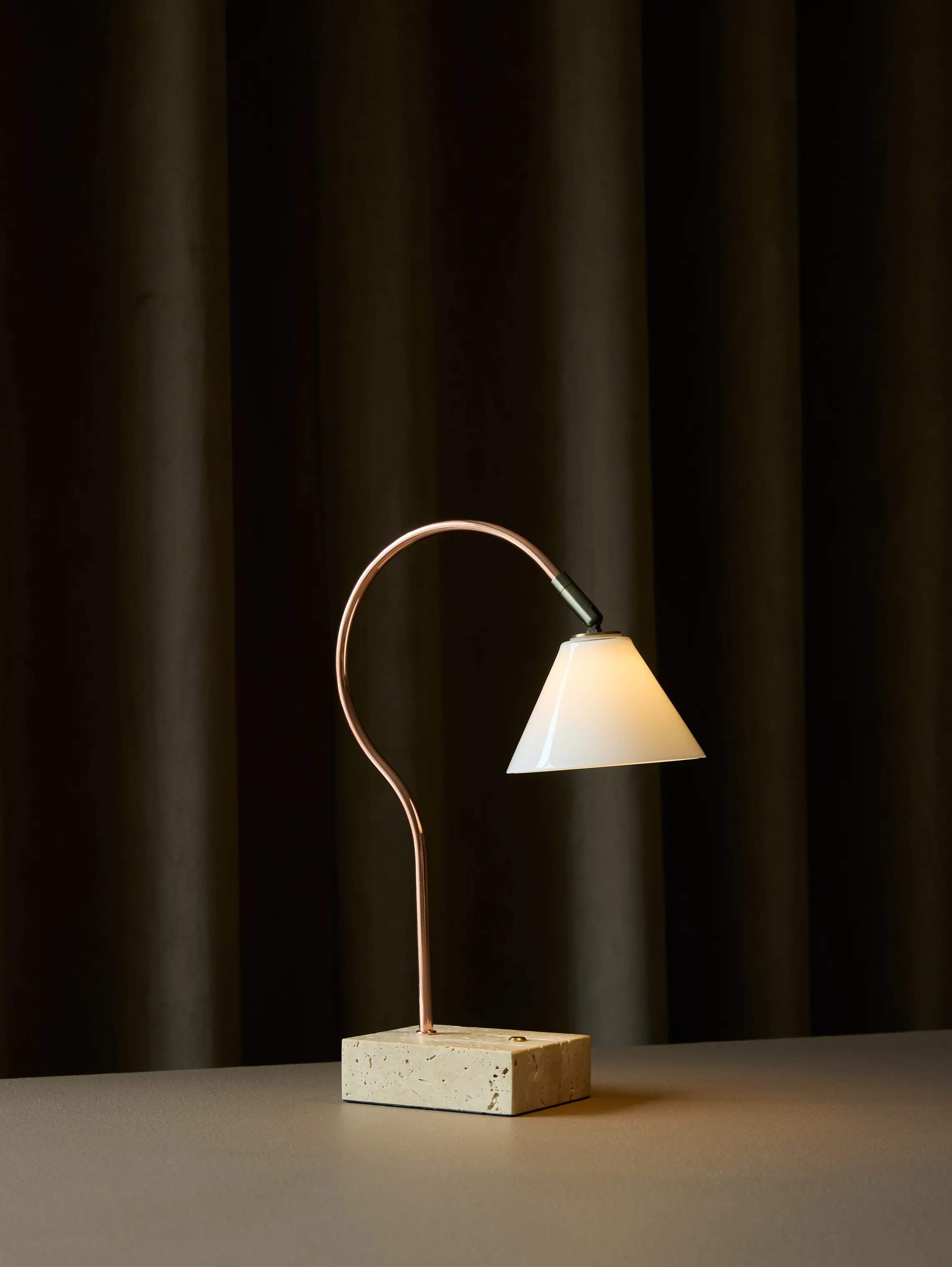 Halo Design Bordlamper Question Bordlampe i Kobber/Opal, 3