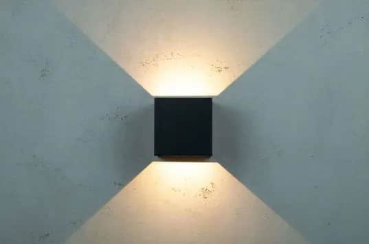 Dyberg Larsen Væglamper Venus Udendørs Væglampe i H10,8 x B10,8 cm, 5
