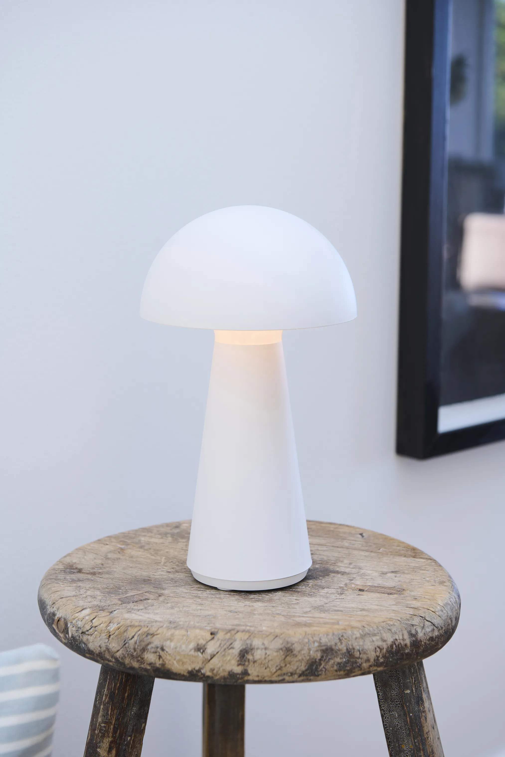 Sirius Bordlamper Sam Genopladelig Bordlampe i Hvid, 3